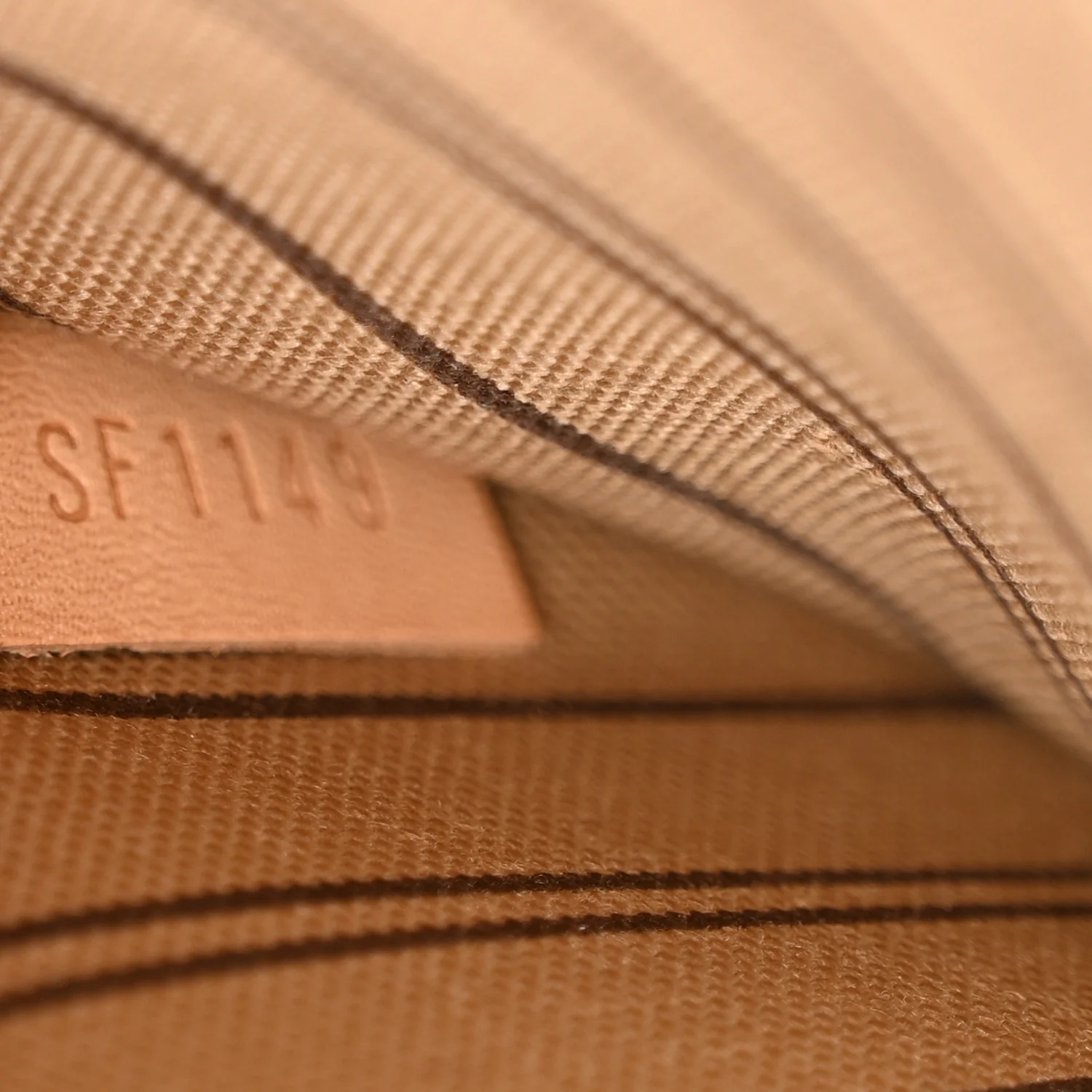 Monogram Neverfull MM GM Pochette - Image 7