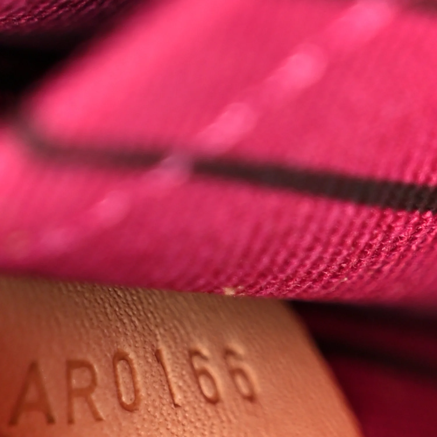 Monogram Neverfull PM Pochette Pivoine - Image 7