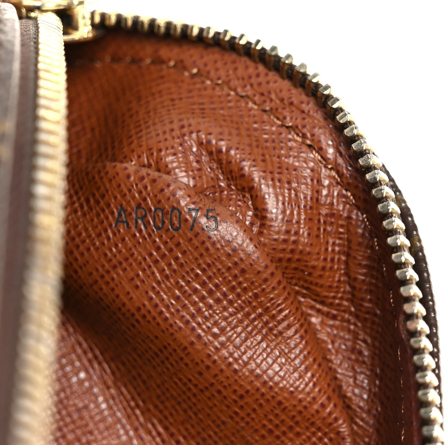 Monogram Nil 28 - Image 7