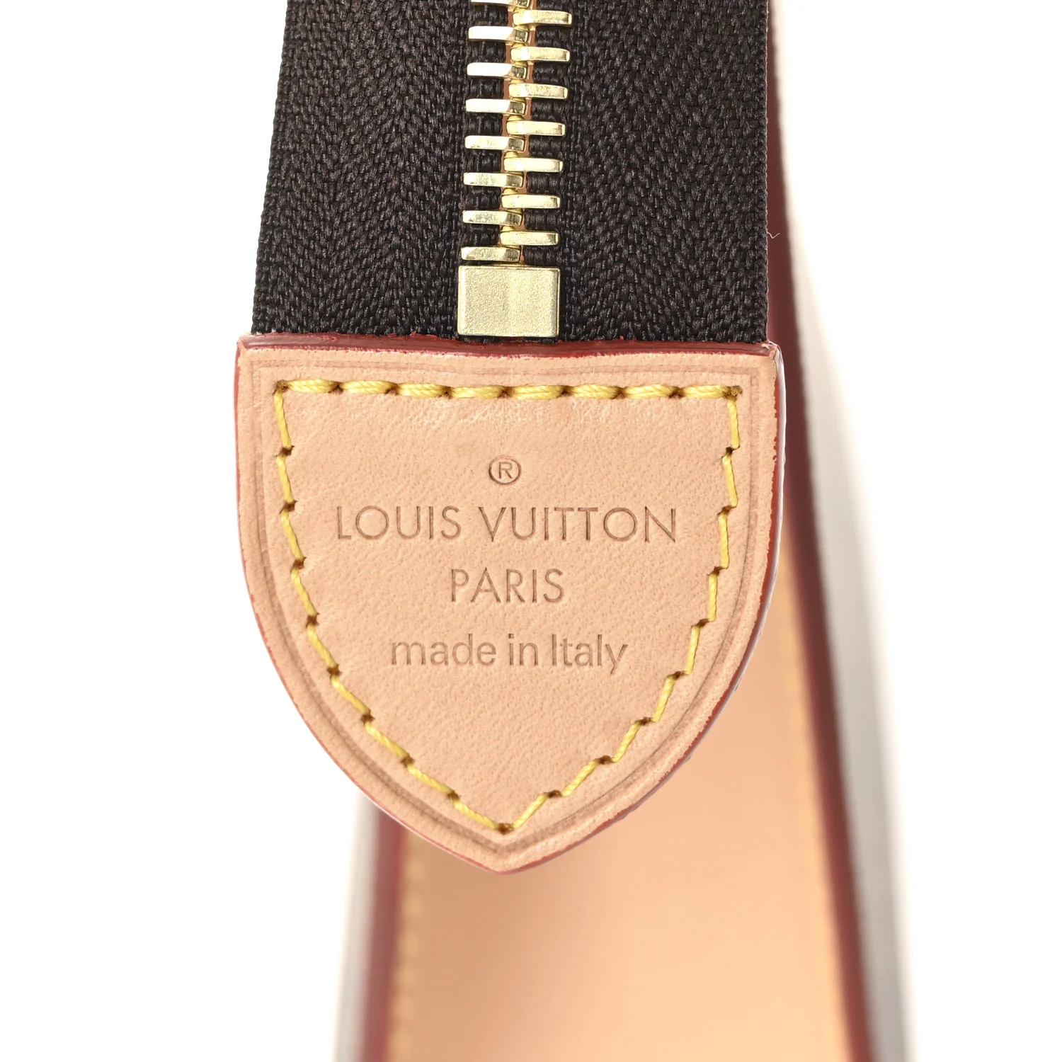 Monogram Poche Toilette NM - Image 6