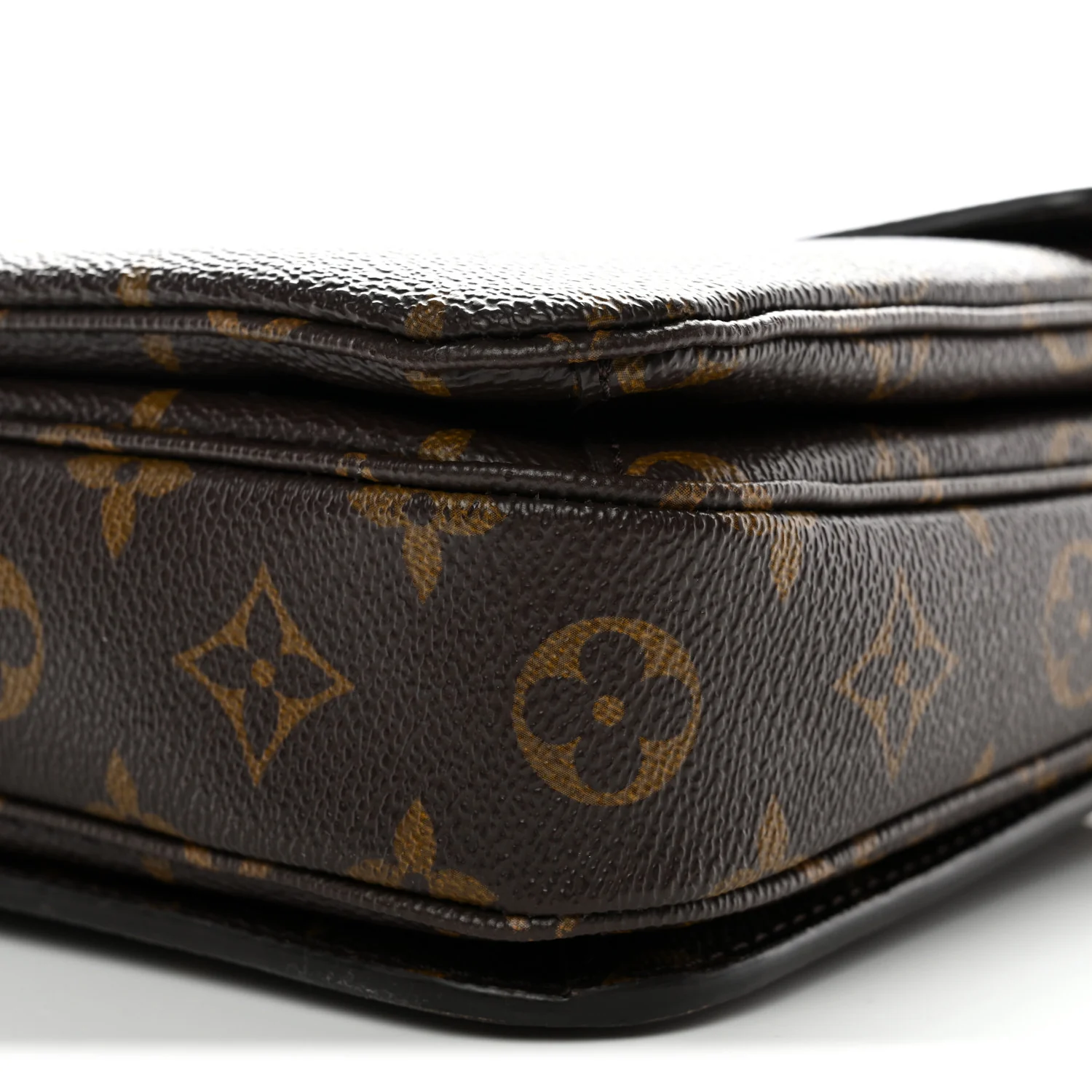 Monogram Pochette Metis - Image 24