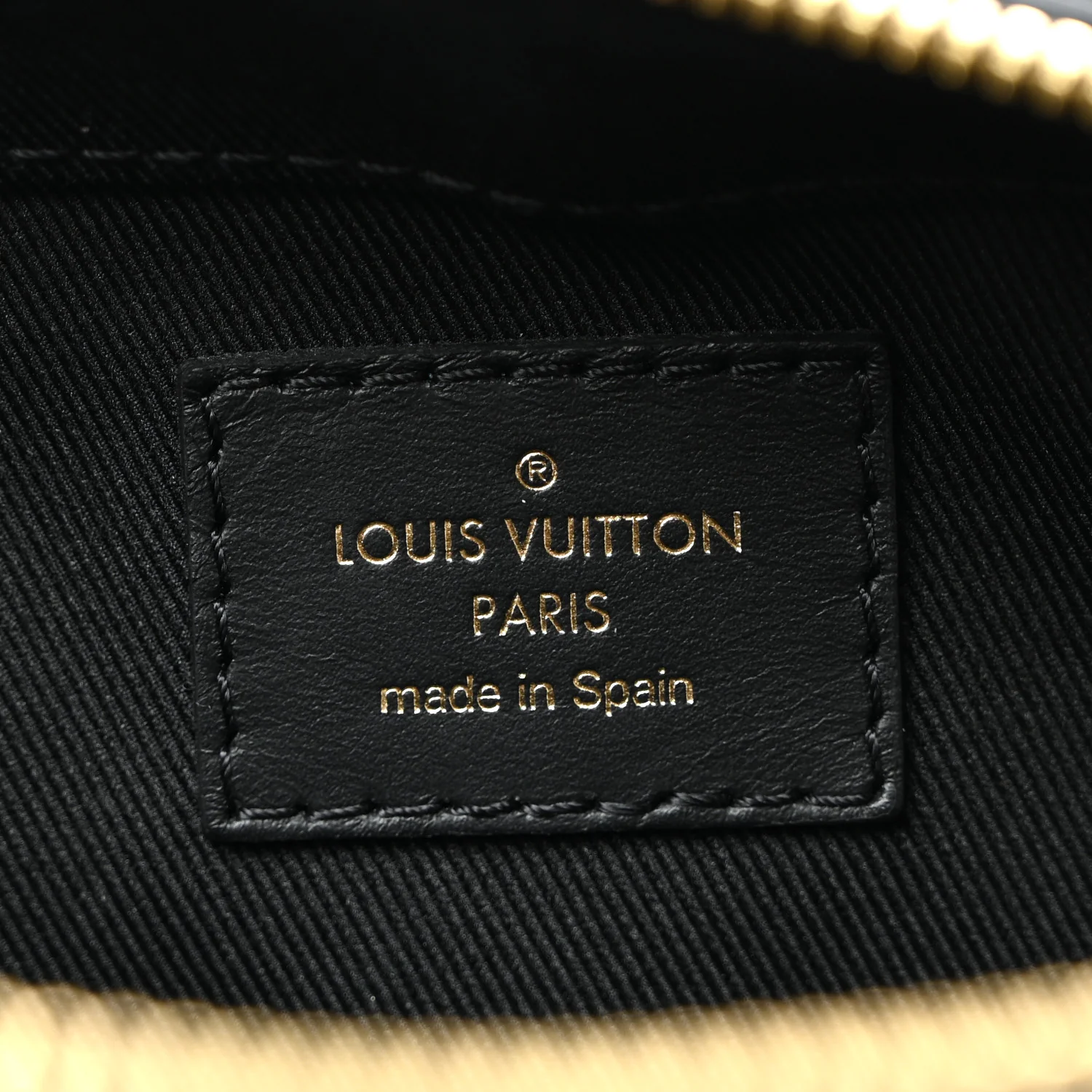 Monogram Saintonge Black - Image 6