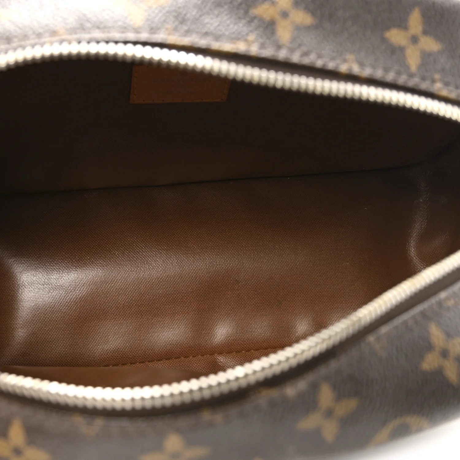 Monogram Toiletry Bag 25 - Image 5
