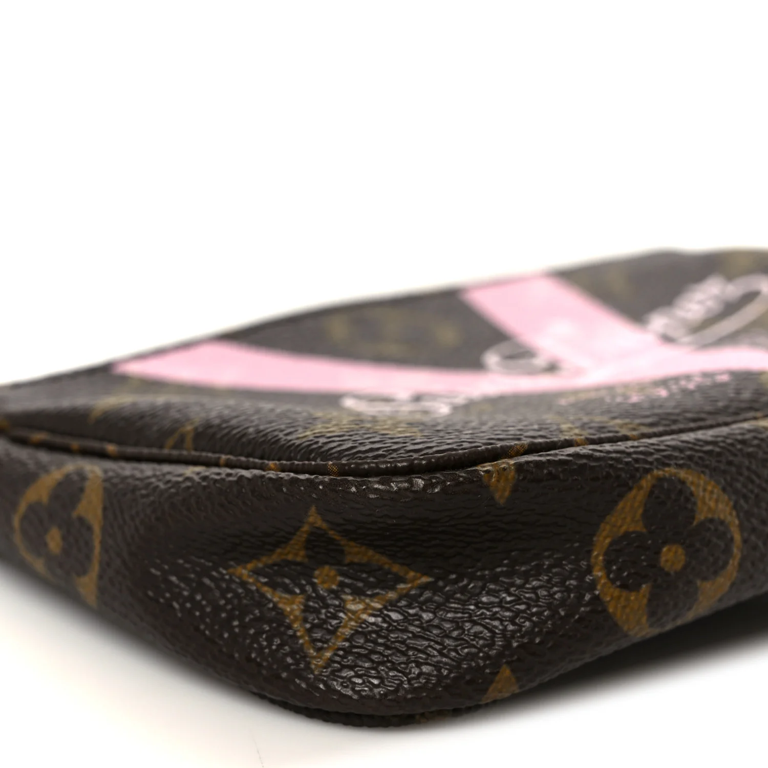 Monogram V Saint Tropez Mini Pochette Accessories Rose Ballerine - Image 9