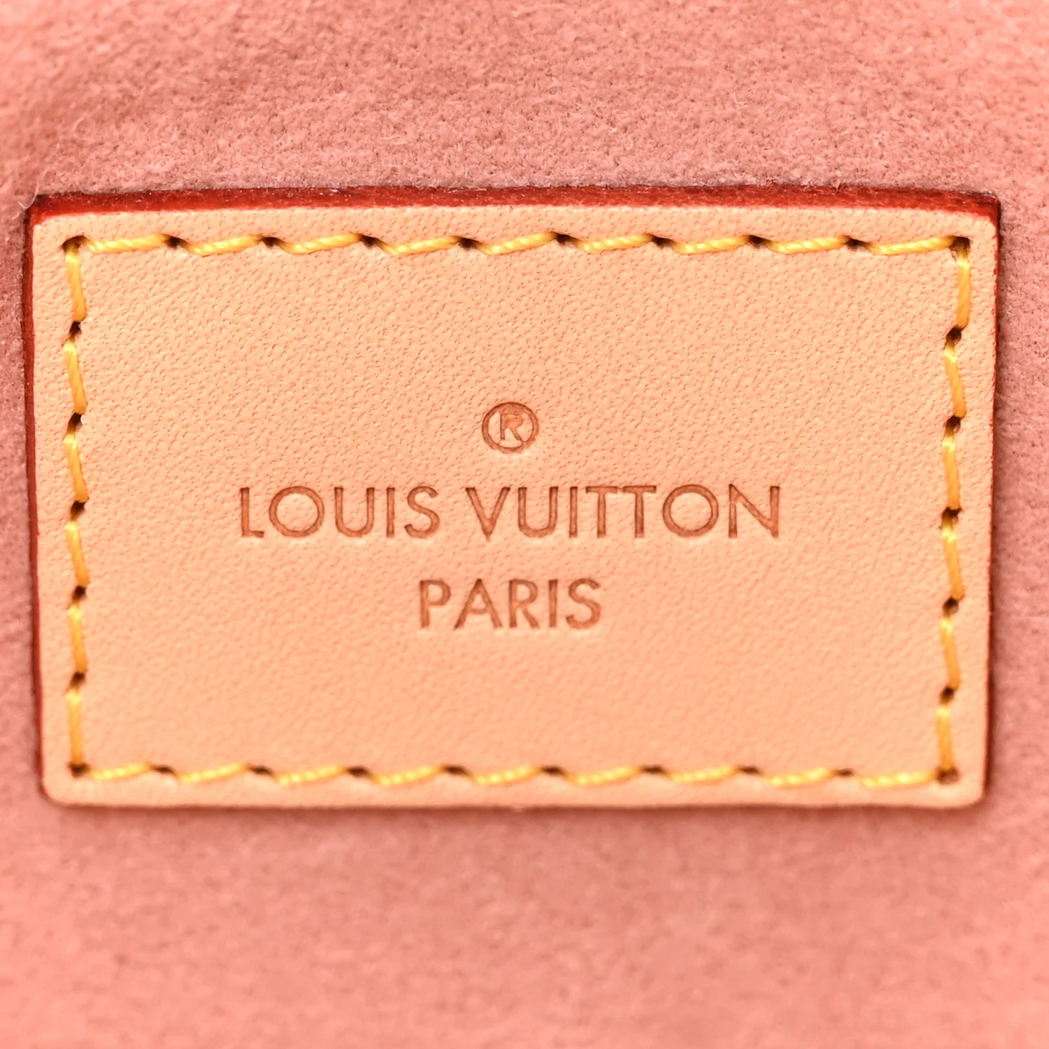 Monogram V Tote BB Rose Poudre - Image 6