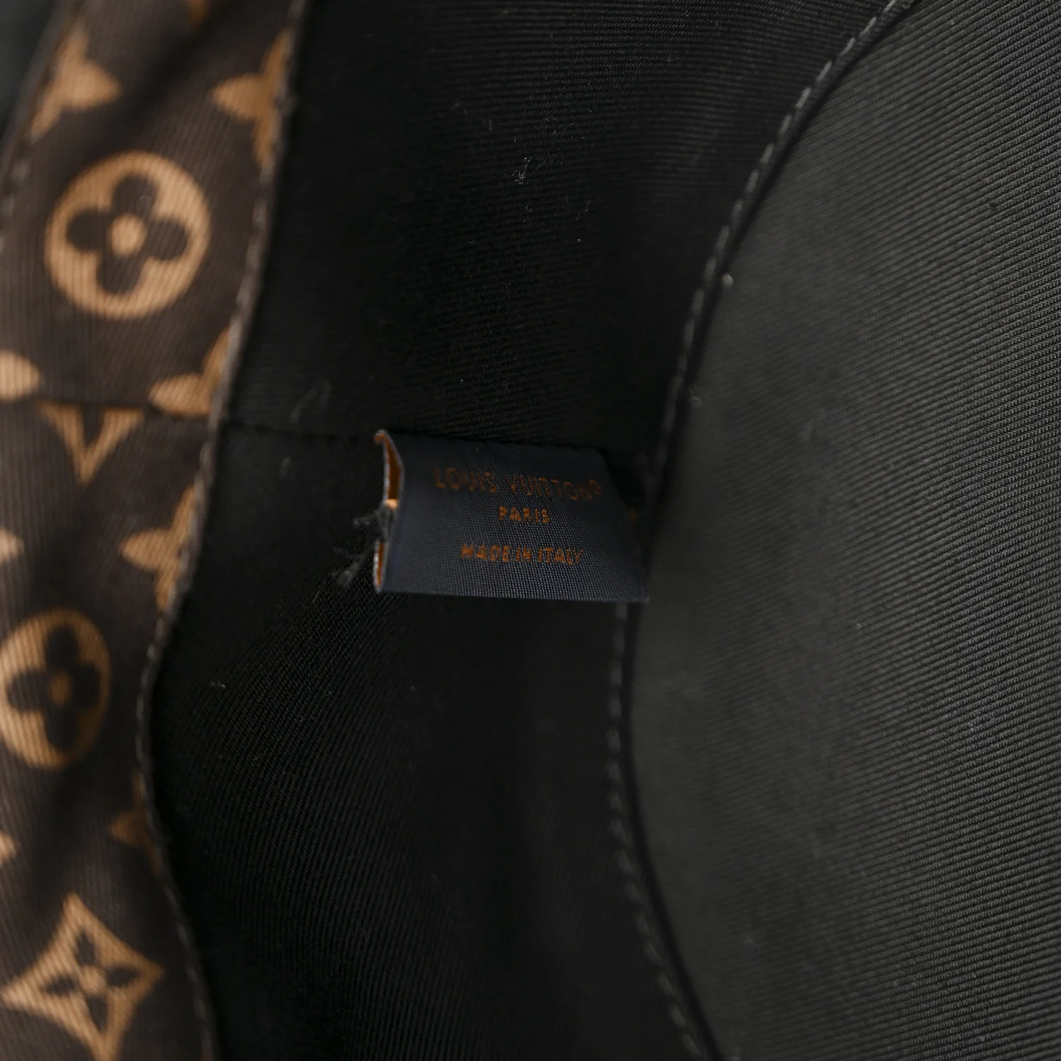 Nylon Reverse LV Move Bucket Hat S Black - Image 8