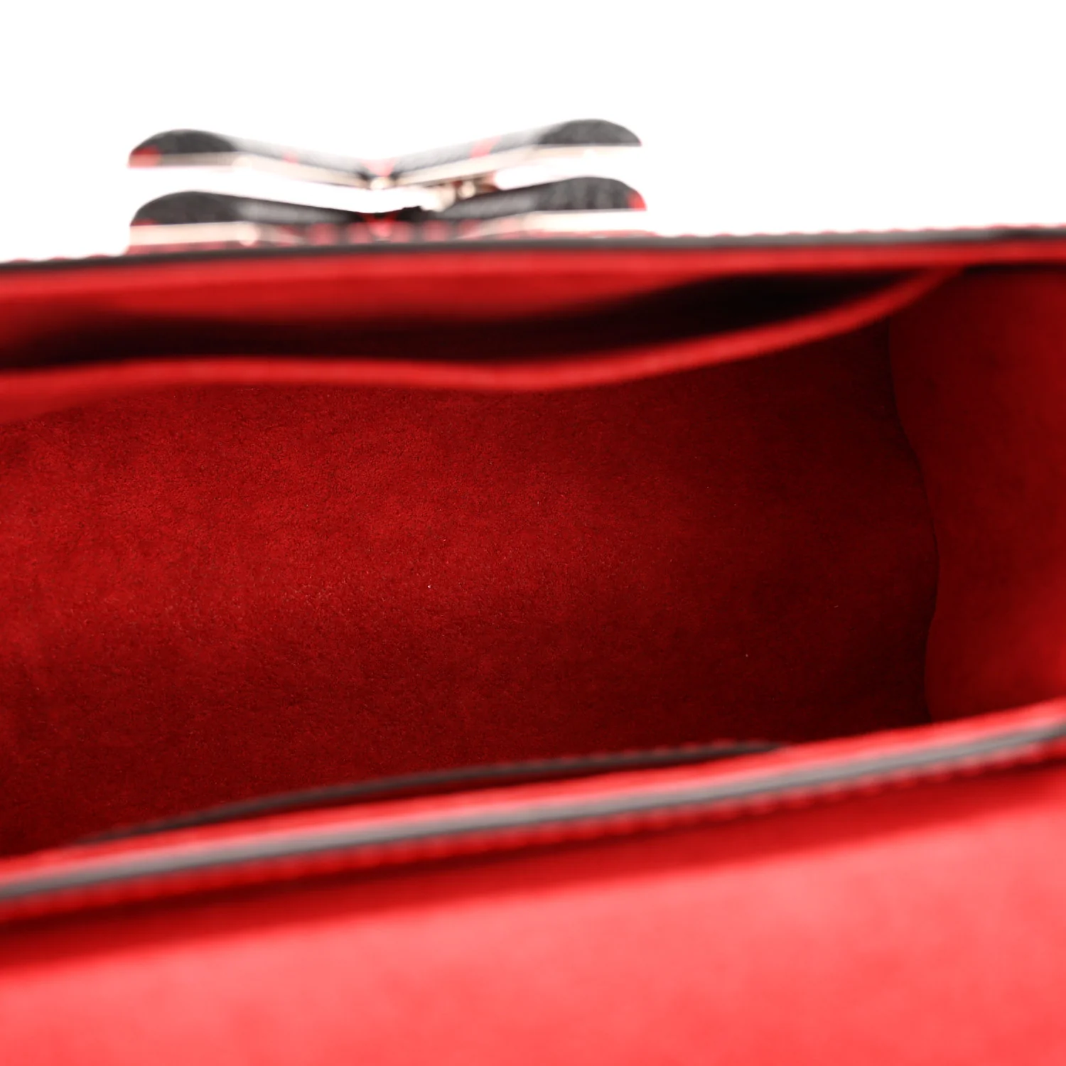 Patent Monogram Infrarouge Twist Shoulder Bag PM Coquelicot - Image 6