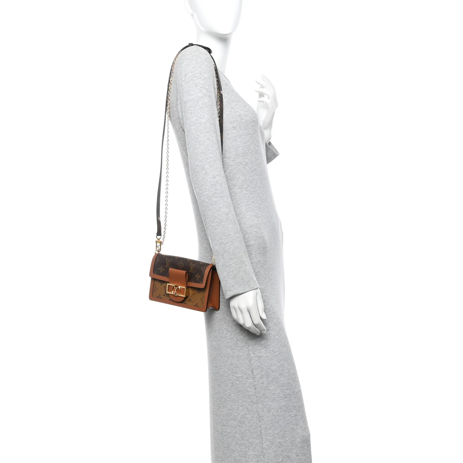 Reverse Monogram Dauphine Chain Wallet - Image 2