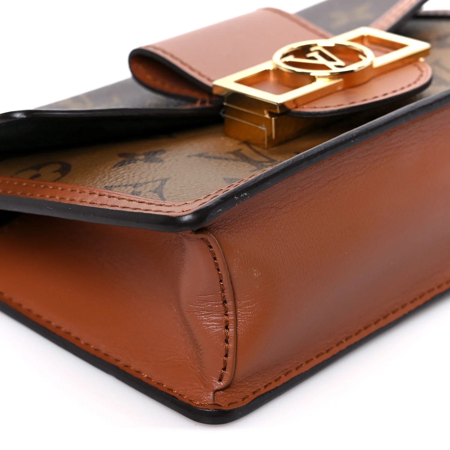Reverse Monogram Dauphine Chain Wallet - Image 8