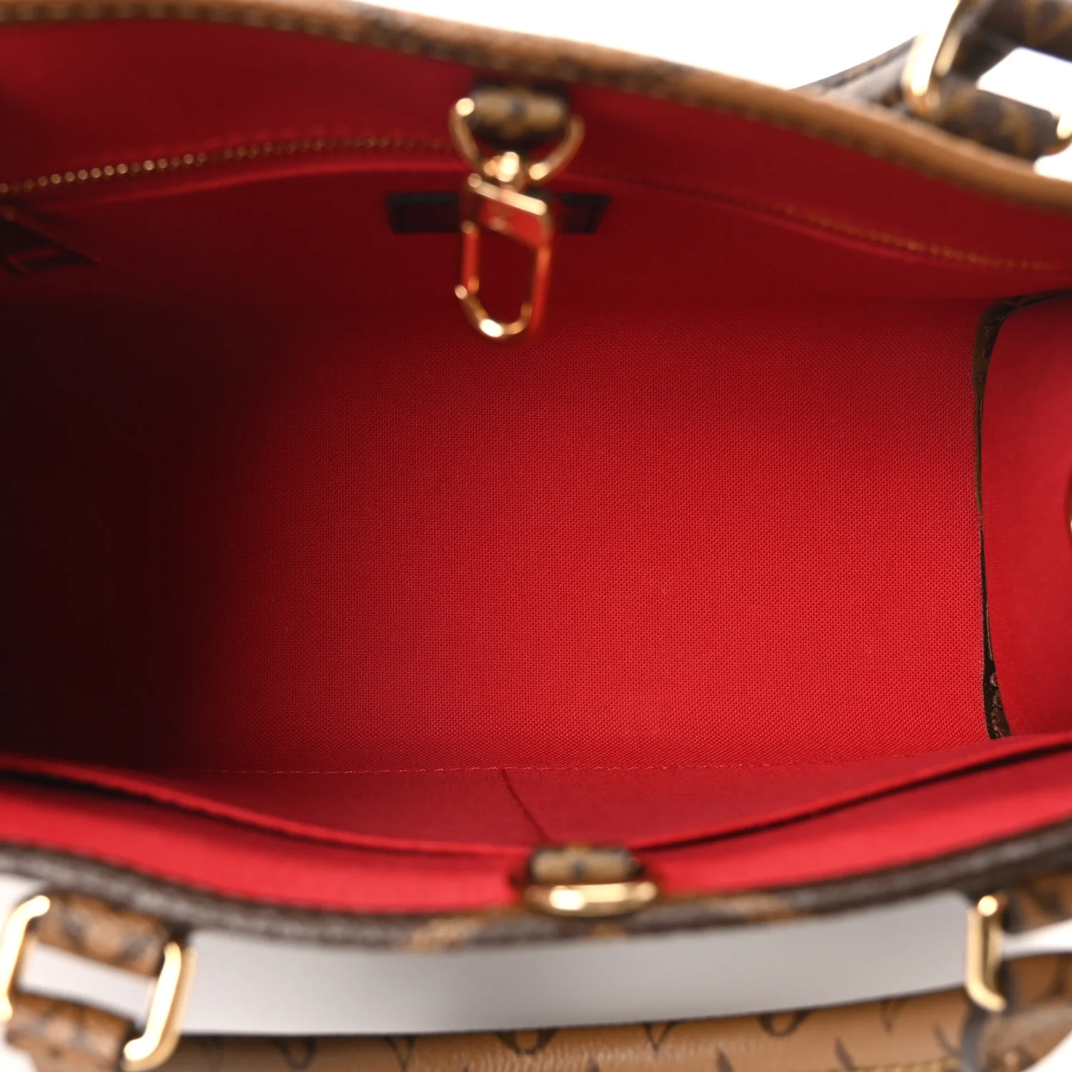 Reverse Monogram Giant Onthego BB - Image 6