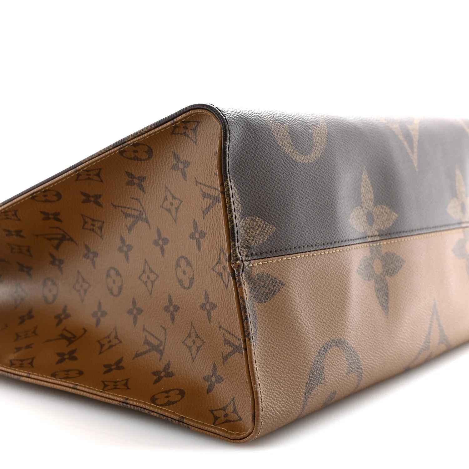 Reverse Monogram Giant Onthego GM - Image 8