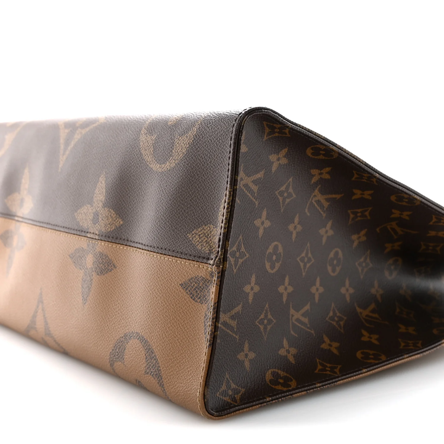 Reverse Monogram Giant Onthego GM - Image 9