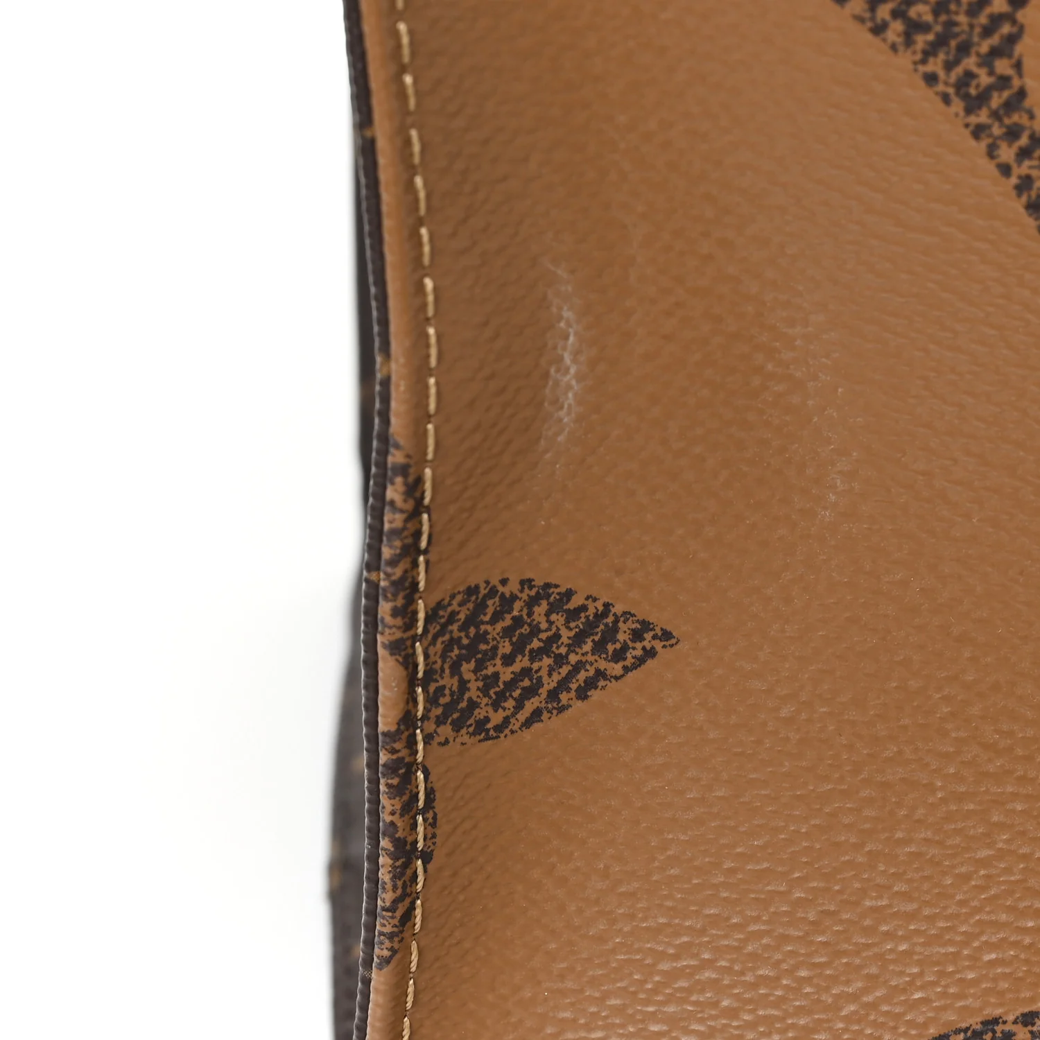Reverse Monogram Giant Onthego GM - Image 10