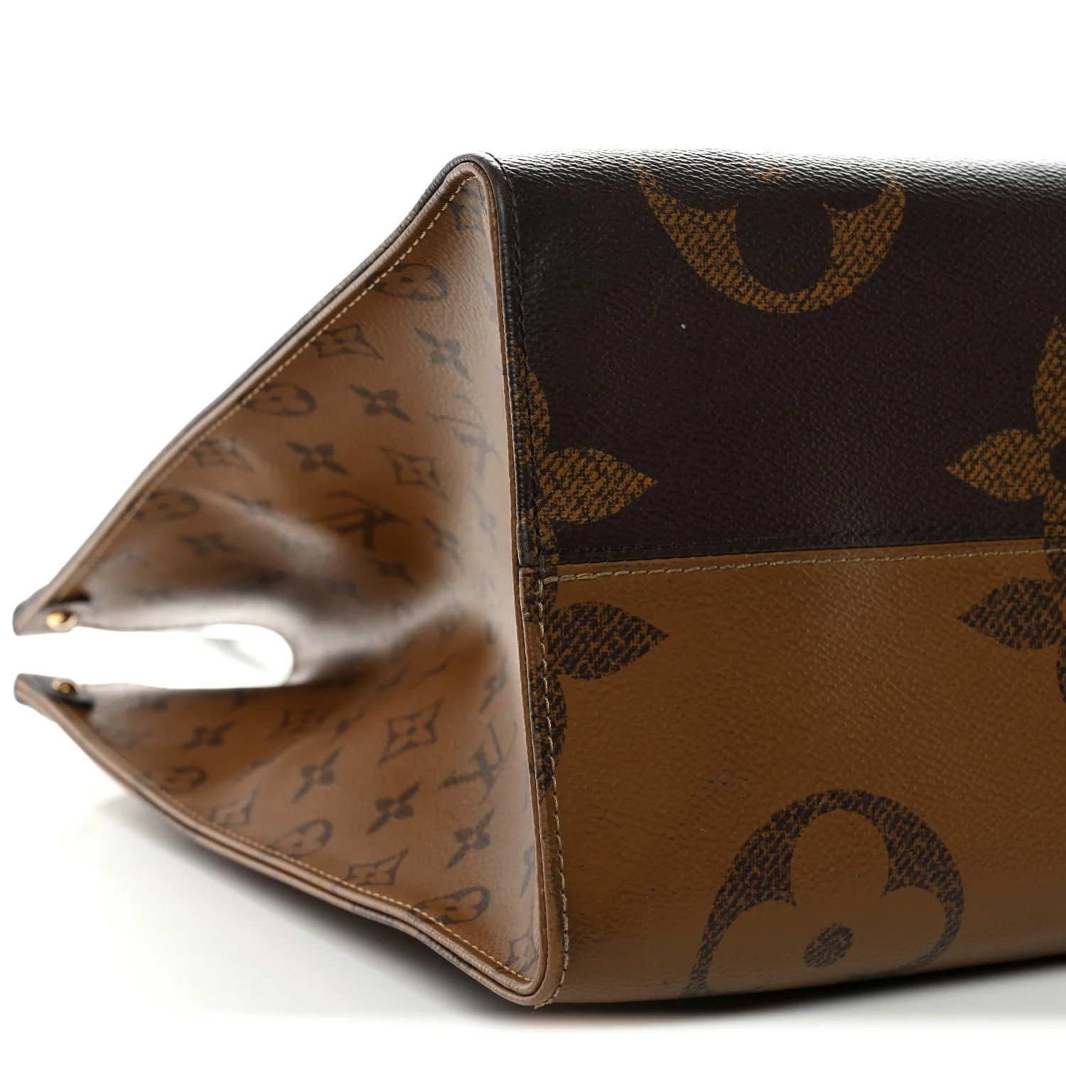 Reverse Monogram Giant Onthego GM - Image 8