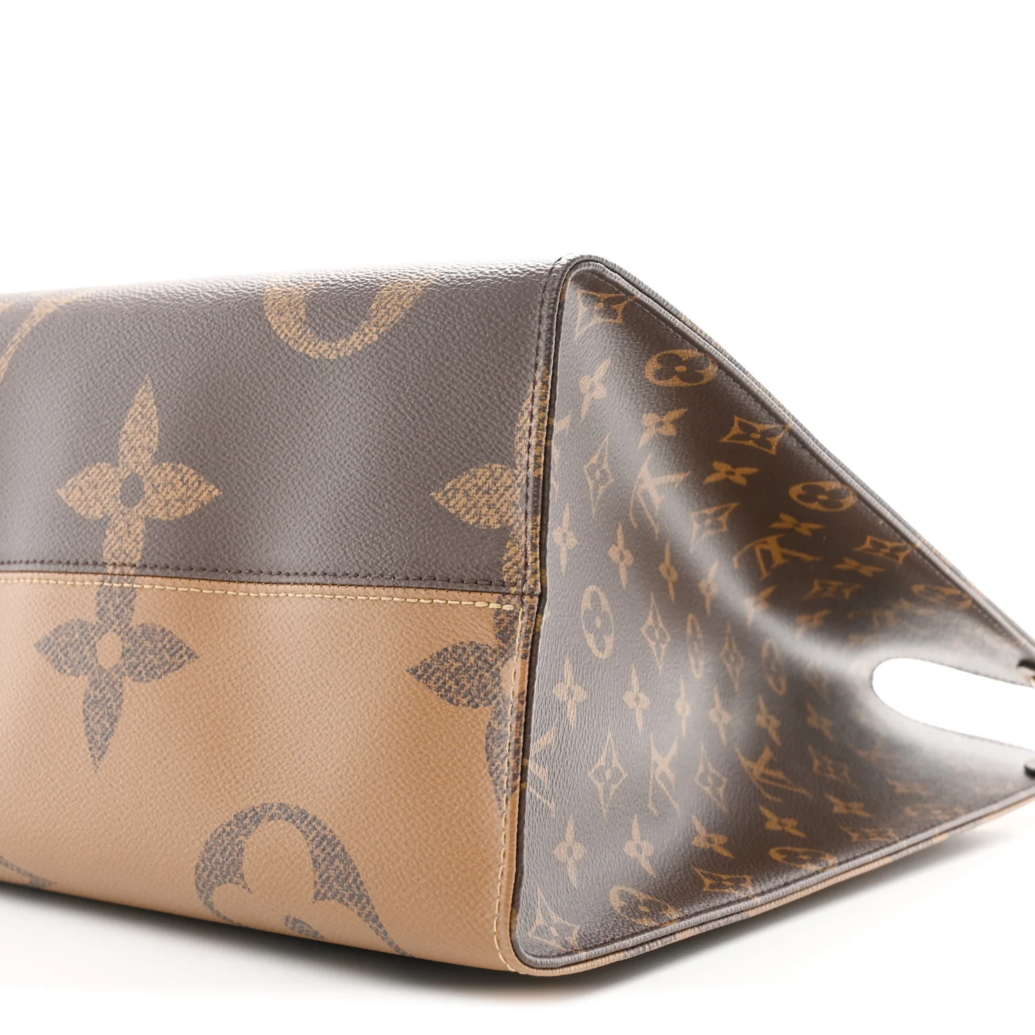 Reverse Monogram Giant Onthego GM - Image 10
