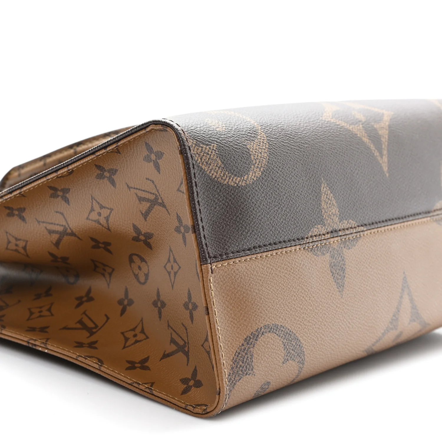 Reverse Monogram Giant Onthego MM - Image 8