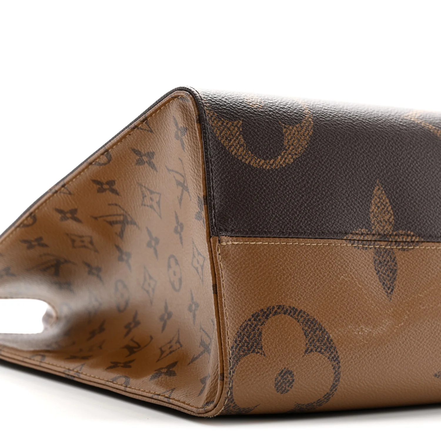 Reverse Monogram Giant Onthego MM - Image 8