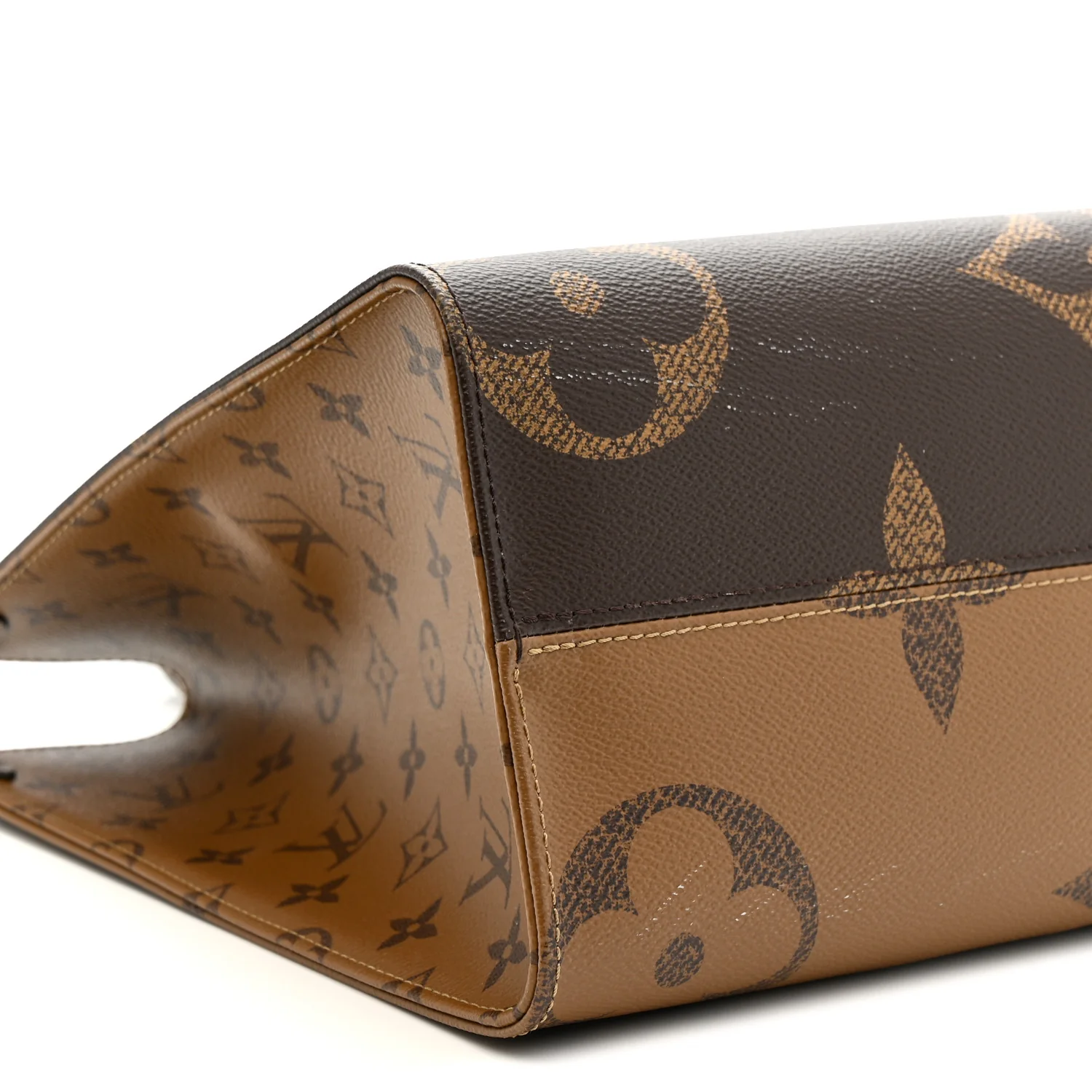 Reverse Monogram Giant Onthego MM - Image 16