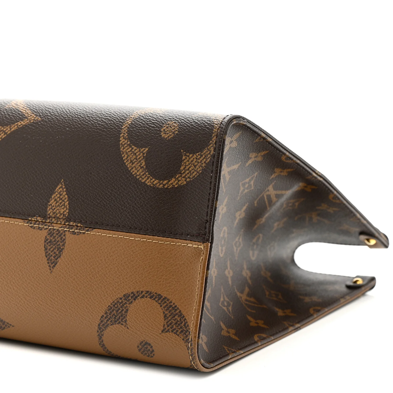 Reverse Monogram Giant Onthego MM - Image 19