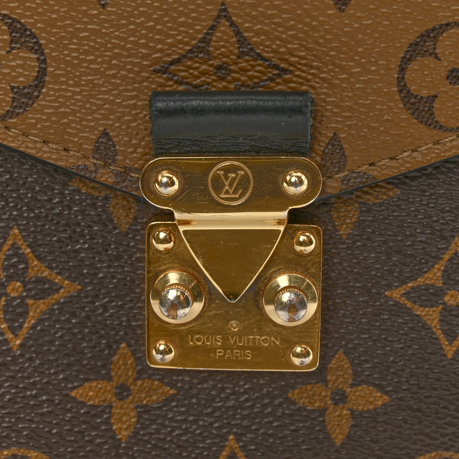 Reverse Monogram Pochette Metis - Image 13
