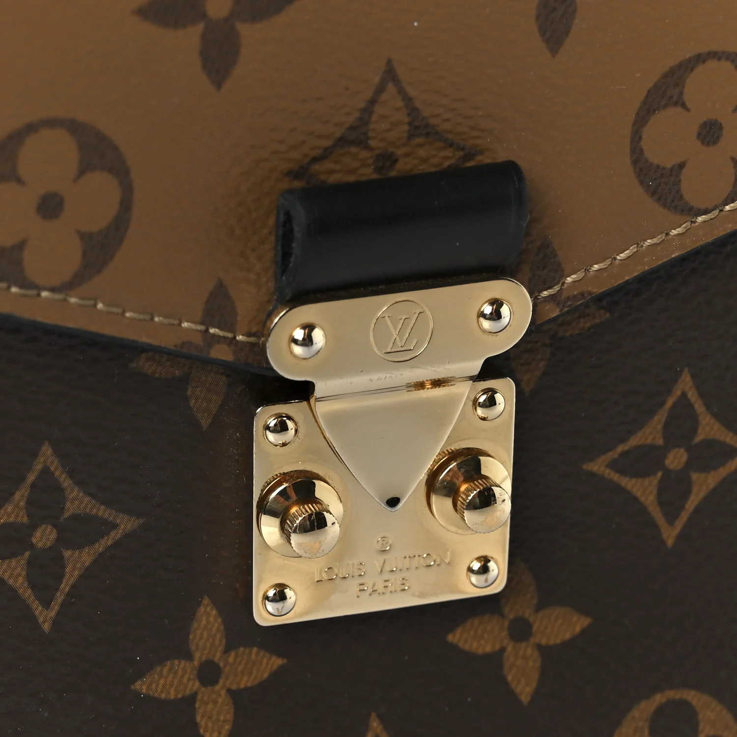Reverse Monogram Pochette Metis - Image 6