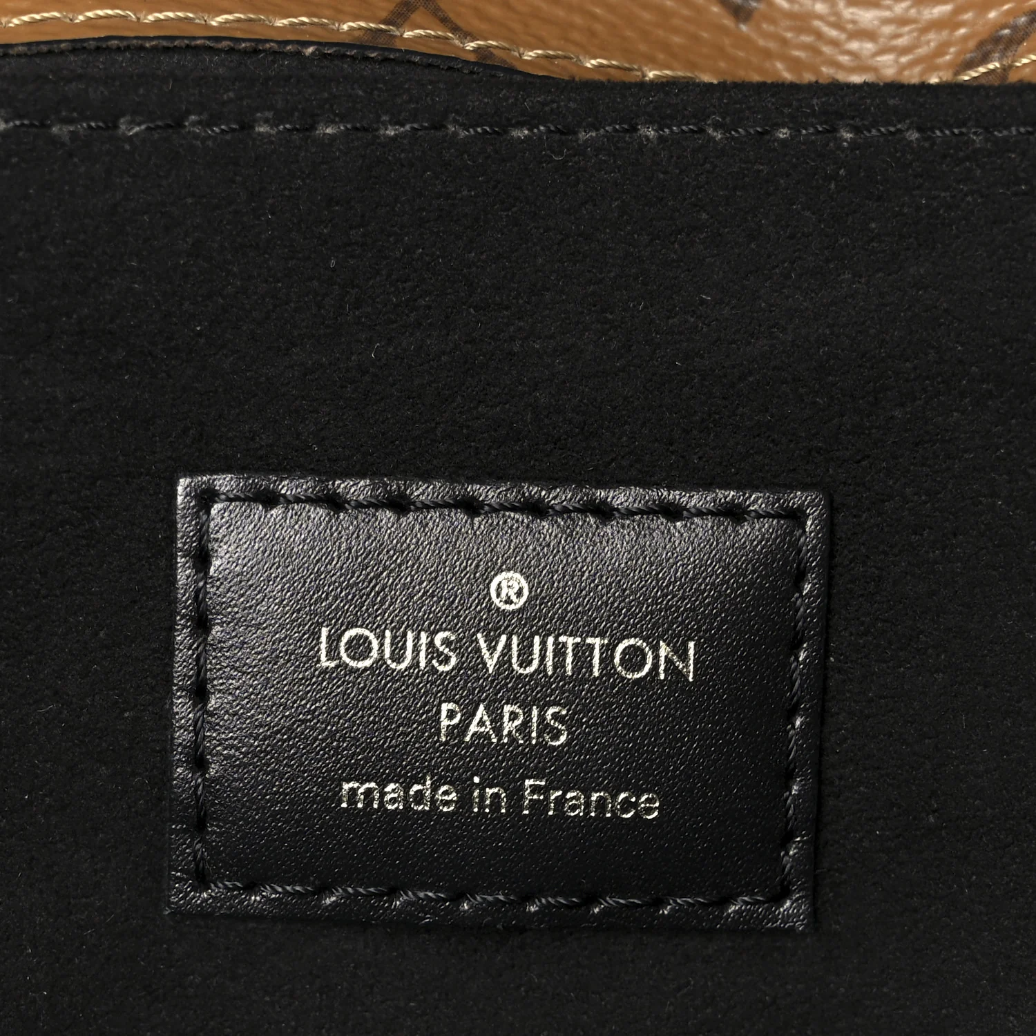 Reverse Monogram Pochette Metis - Image 9