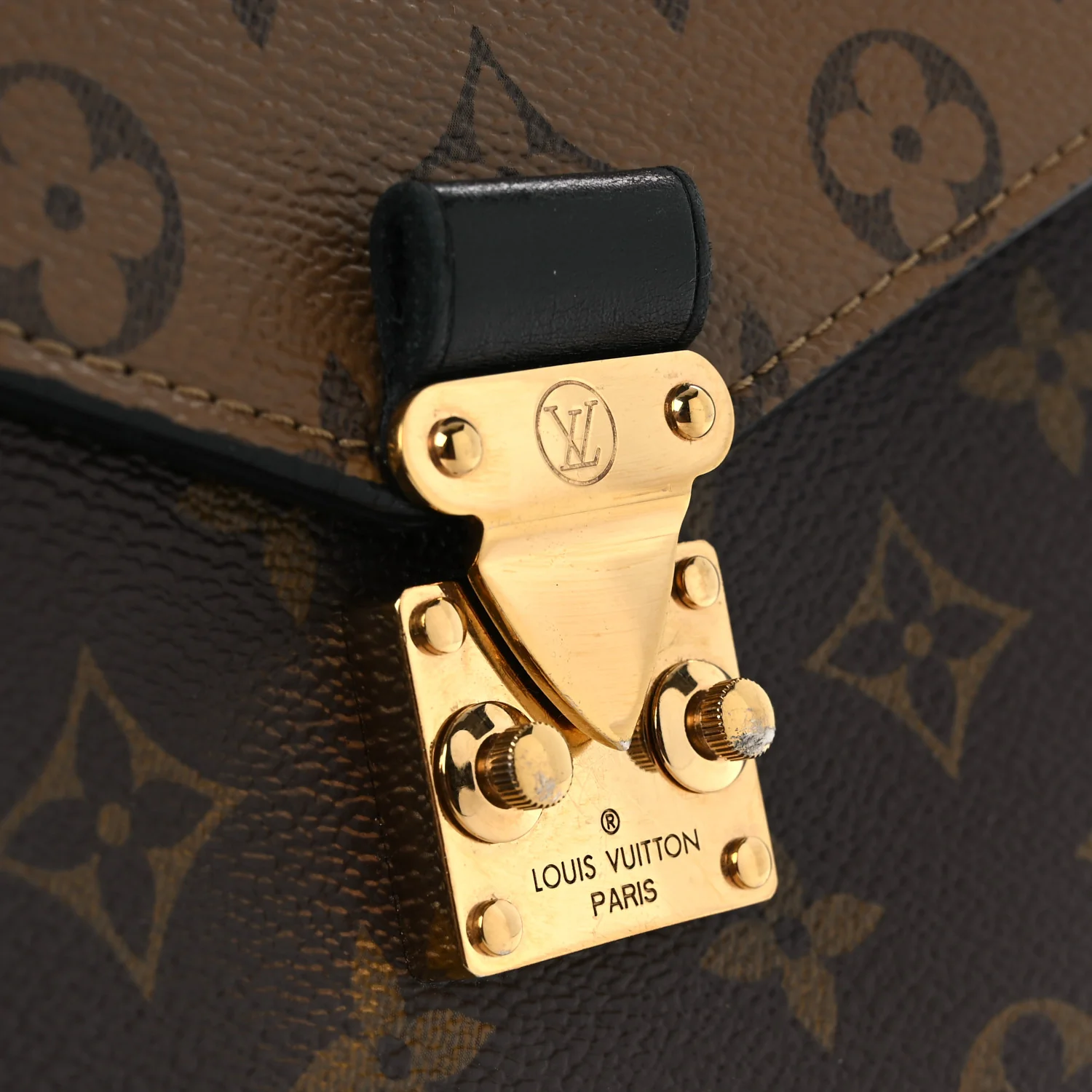 Reverse Monogram Pochette Metis - Image 11