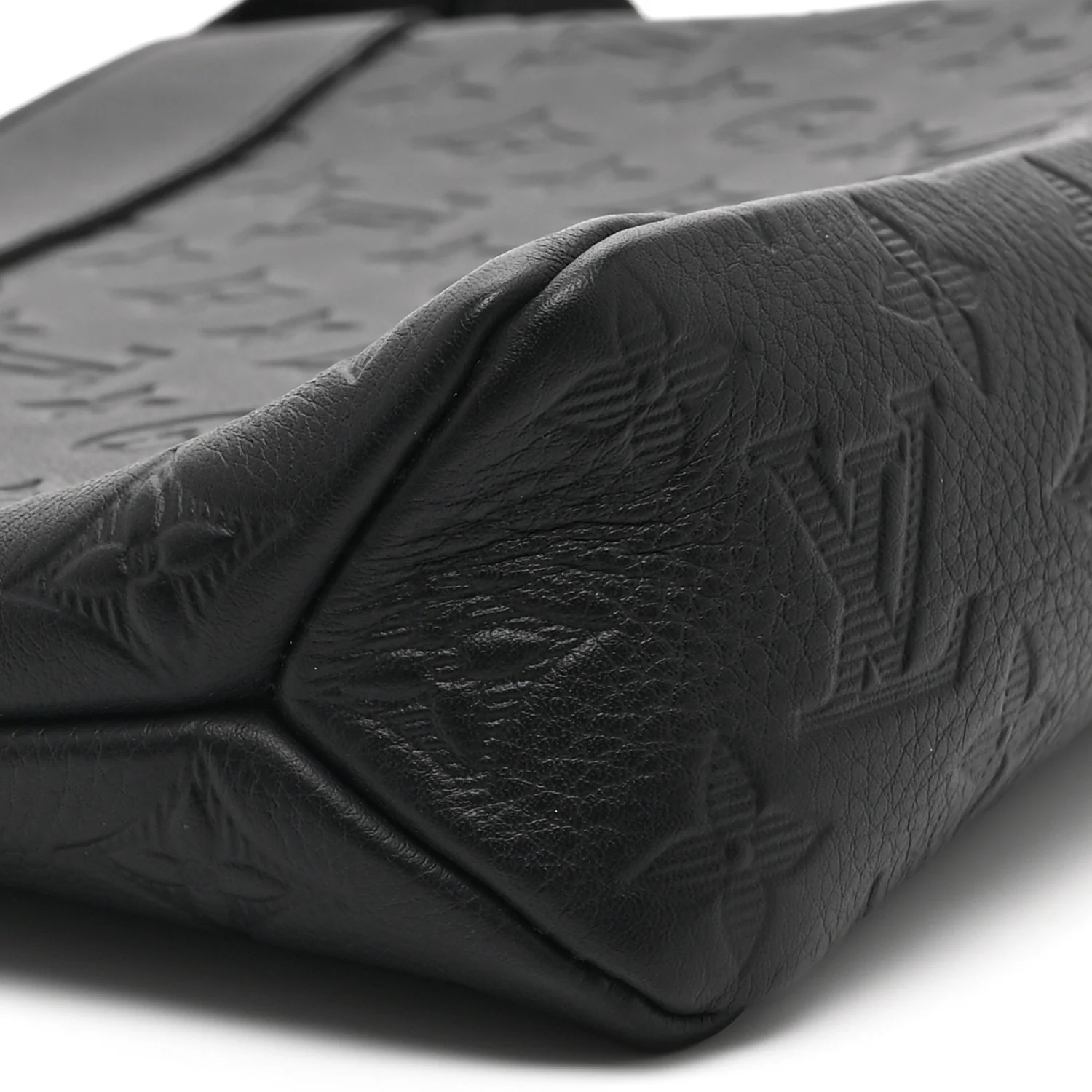 Shadow Calfskin Monogram Pochette Voyage Souple Black - Image 7