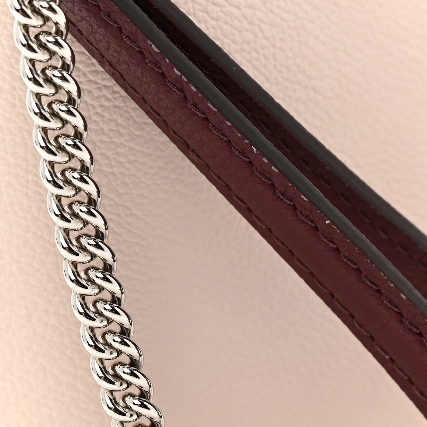 Soft Calfskin My Lockme Pochette Rose Silk Quartz - Image 9