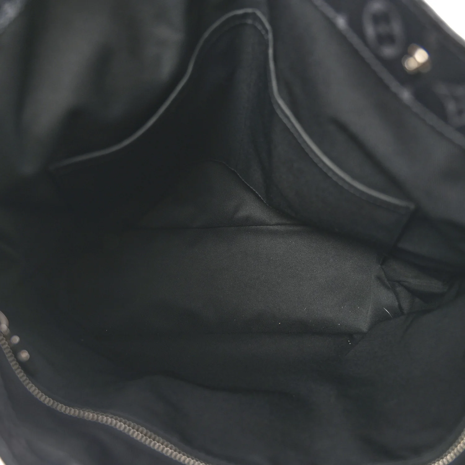 Taiga Monogram Eclipse Outdoor Tote Black - Image 5
