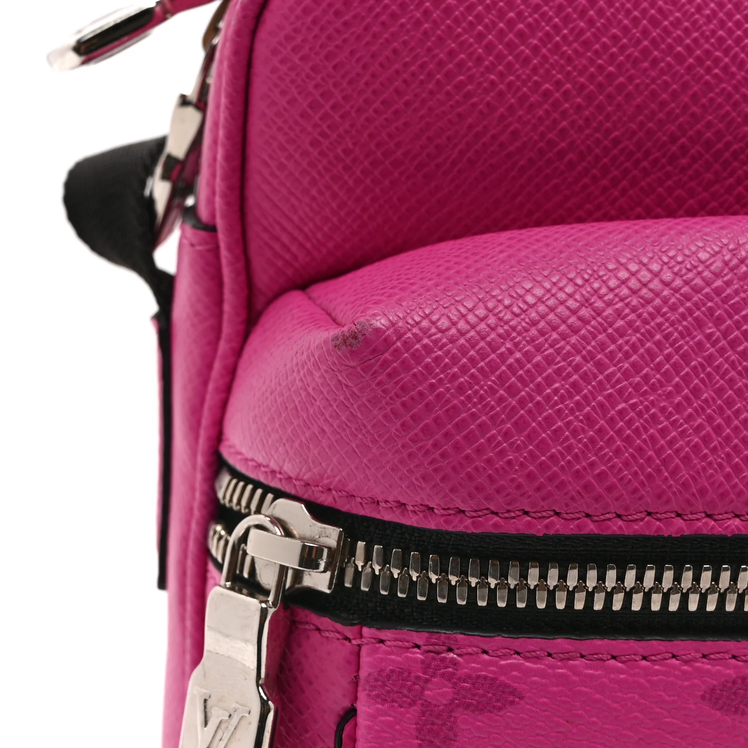 Taigarama Outdoor Messenger Fuchsia - Image 11