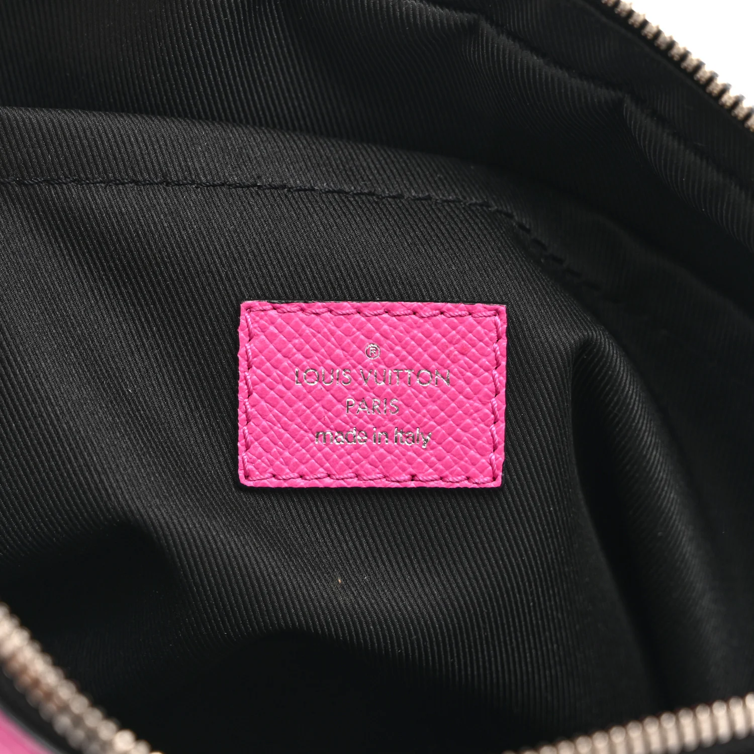 Taigarama Outdoor Messenger Fuchsia - Image 6
