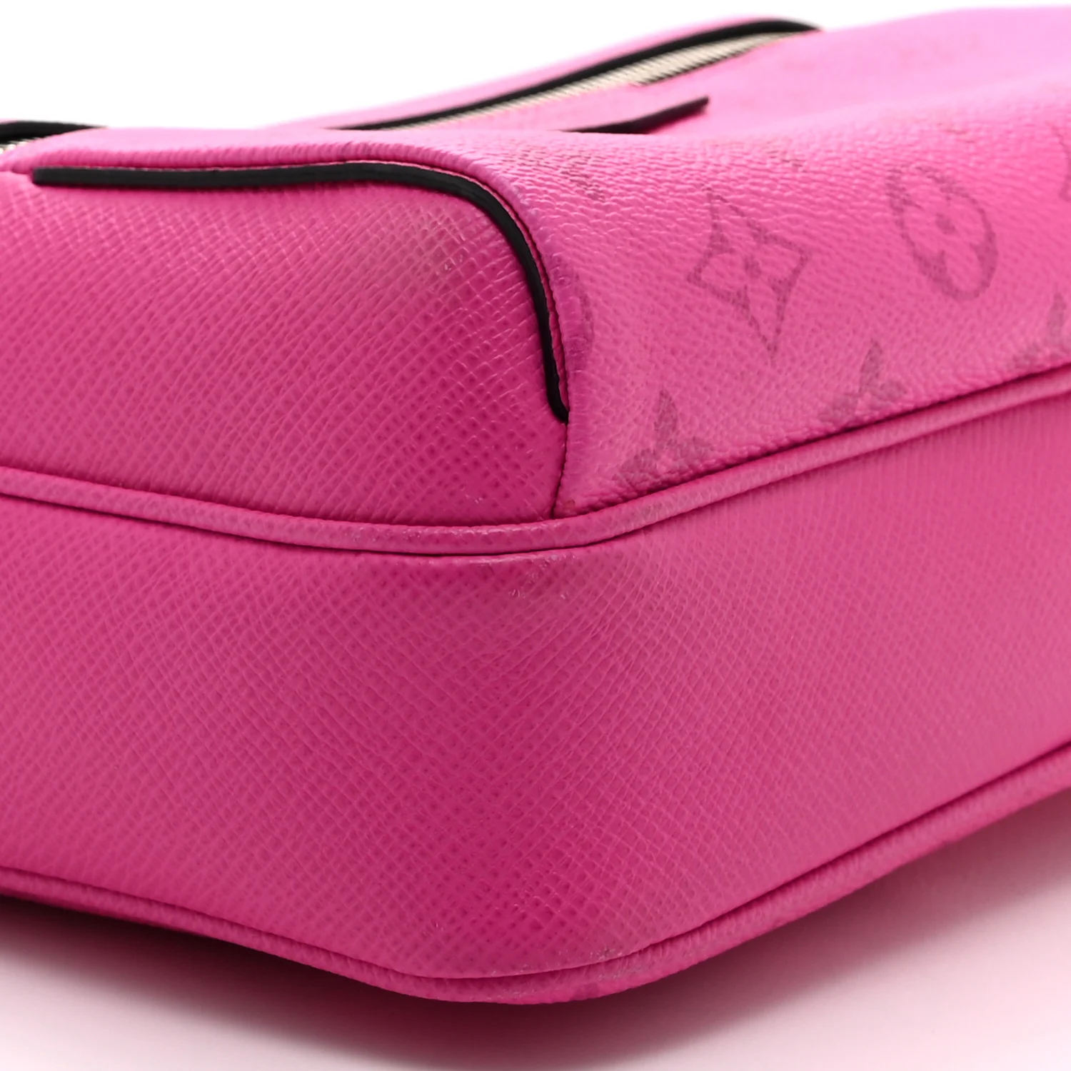 Taigarama Outdoor Messenger Fuchsia - Image 9