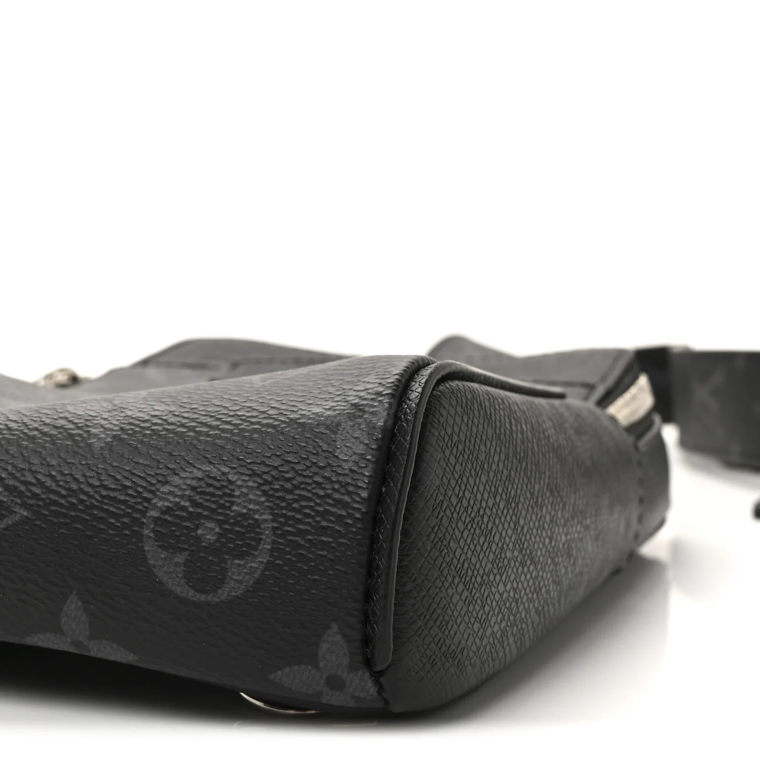 Taigarama Outdoor Slingbag Black - Image 9