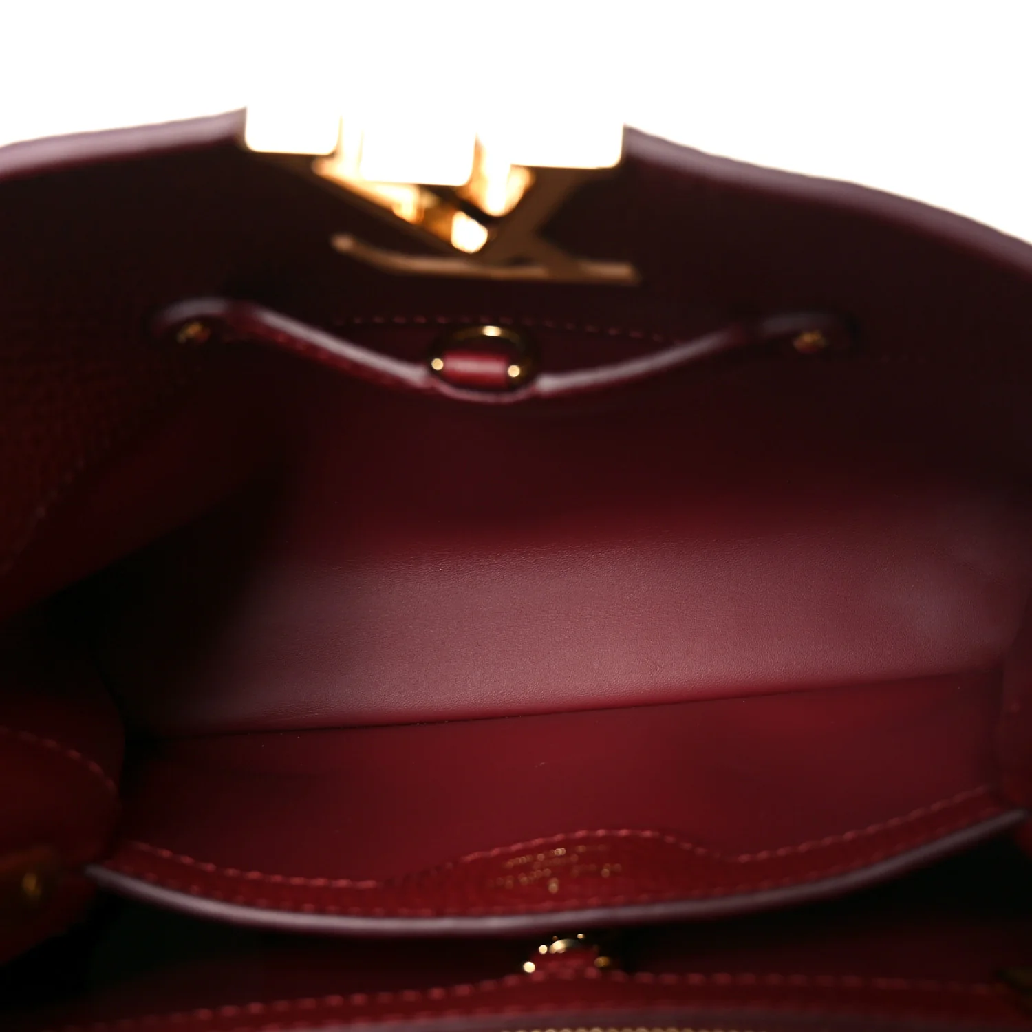 Taurillon Belted Capucines BB Bordeaux Arizona - Image 5