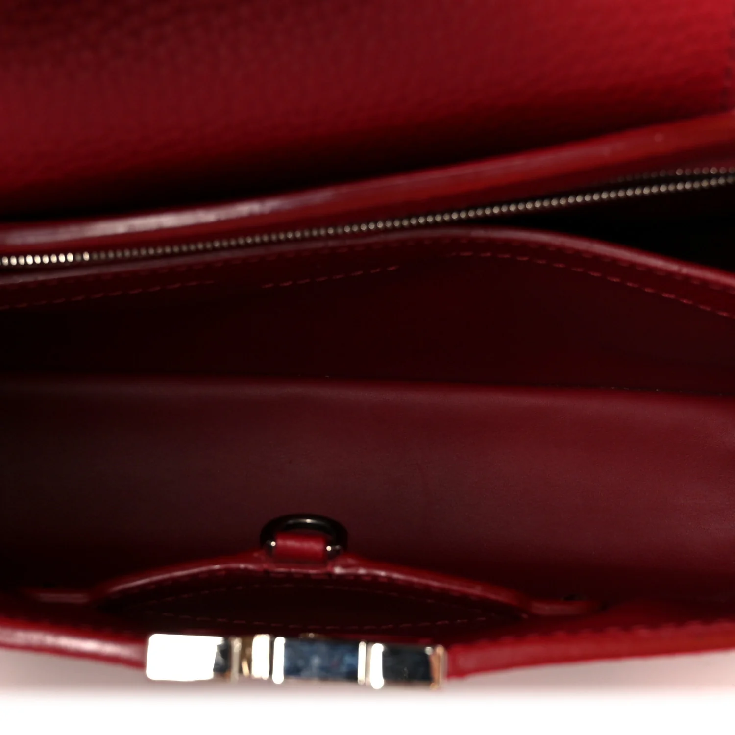 Taurillon Chevron Capucines PM Cherry - Image 5