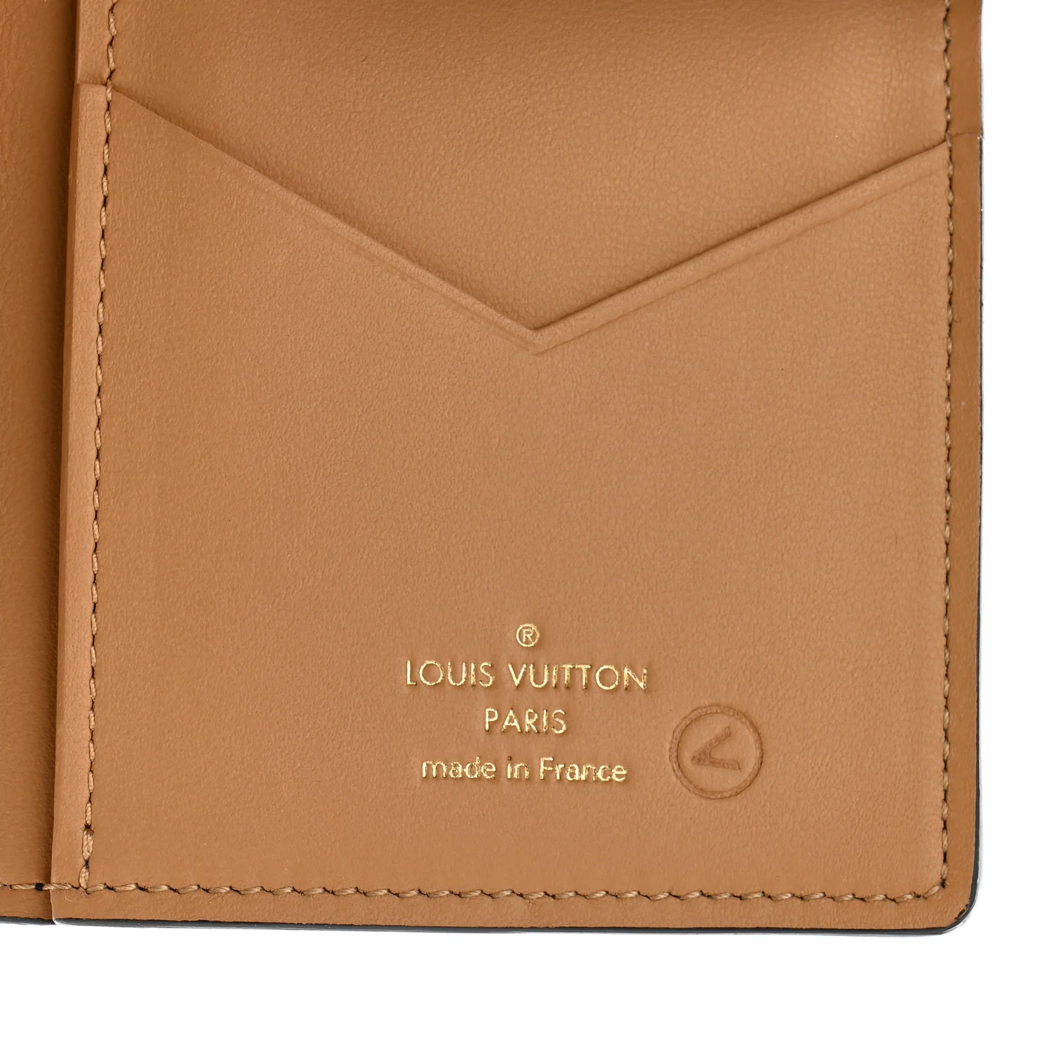 Taurillon LV Vertical Capucines Wallet Black Arizona - Image 6