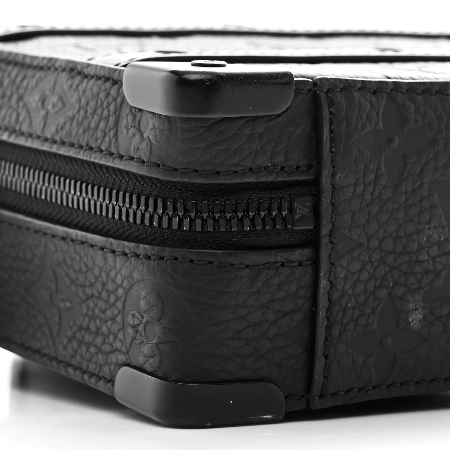 Taurillon Monogram Soft Trunk Black - Image 8