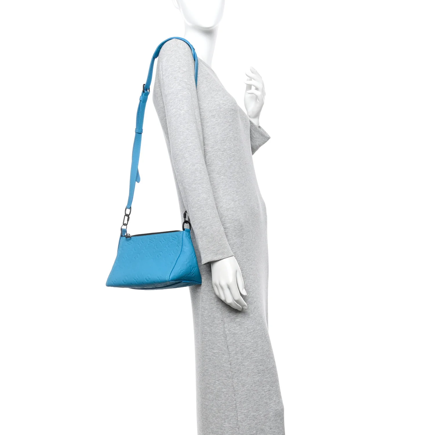 Taurillon Monogram Triangle Messenger Turquoise - Image 2