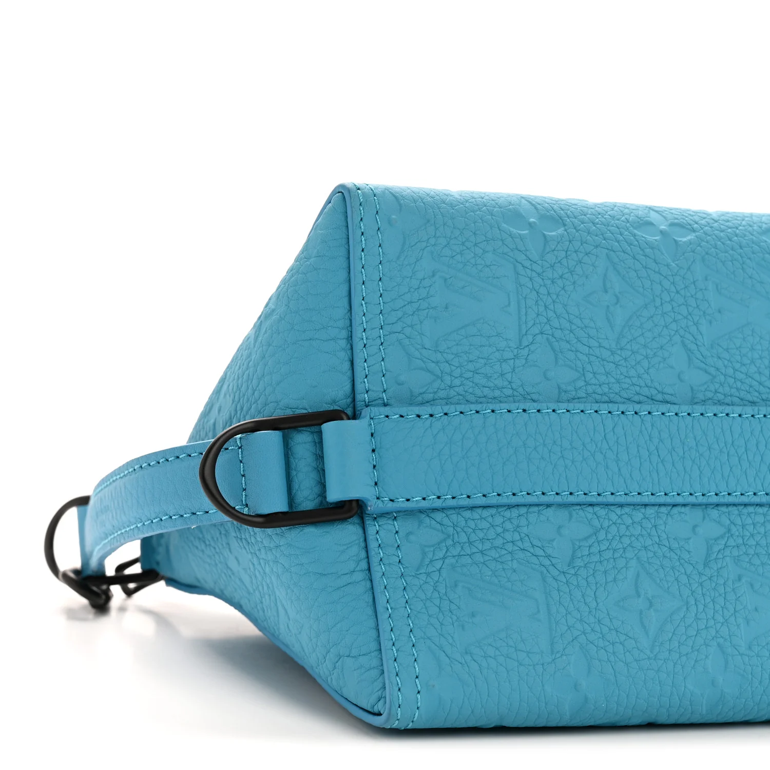 Taurillon Monogram Triangle Messenger Turquoise - Image 9