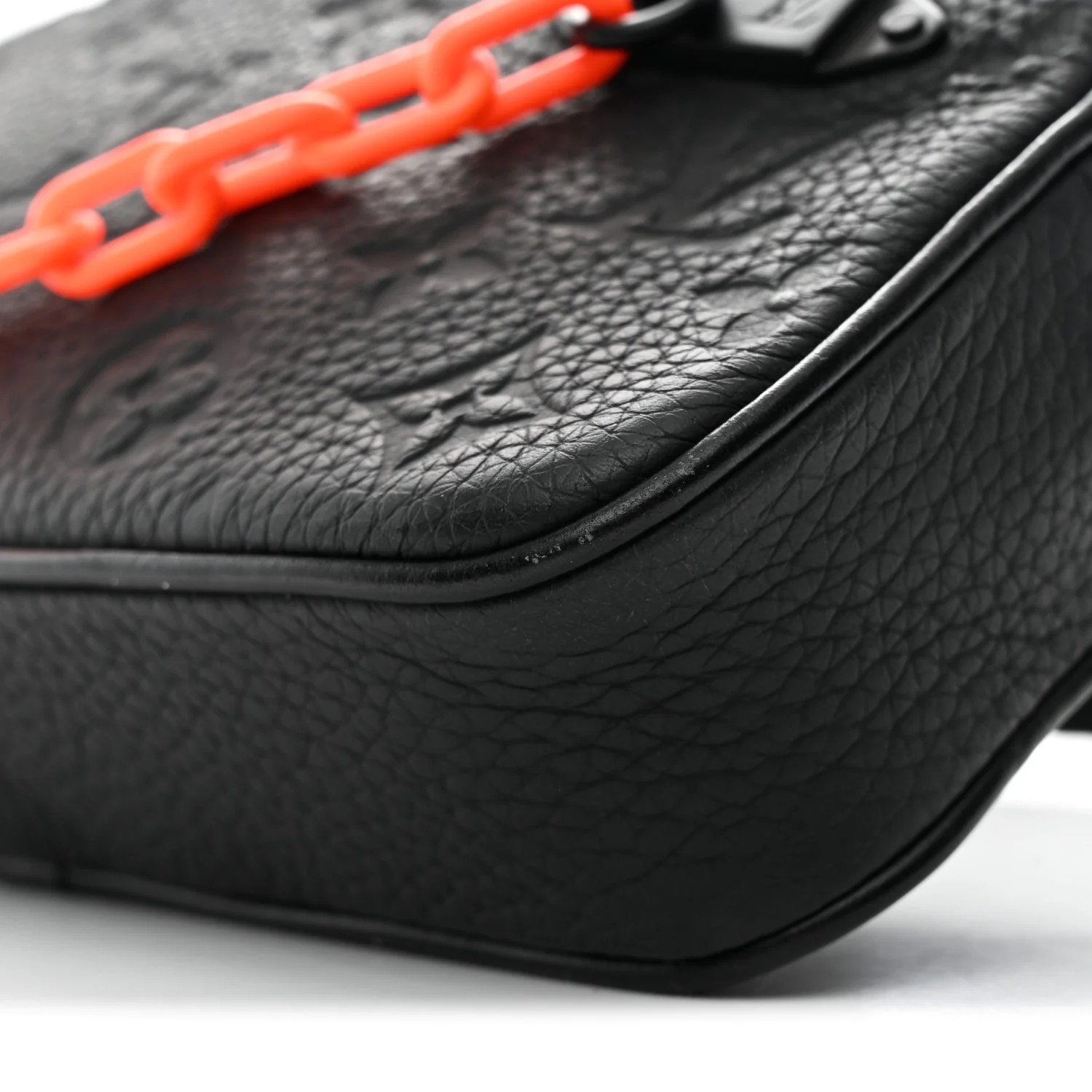 Taurillon Monogram Uniformes Solar Ray Soft Pochette Volga Belt Bag Black - Image 9
