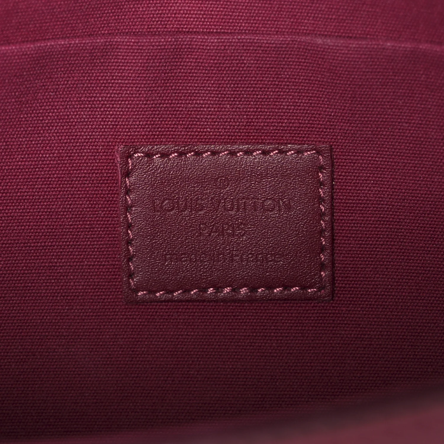 Vernis Felicie Chain Wallet Magenta - Image 7