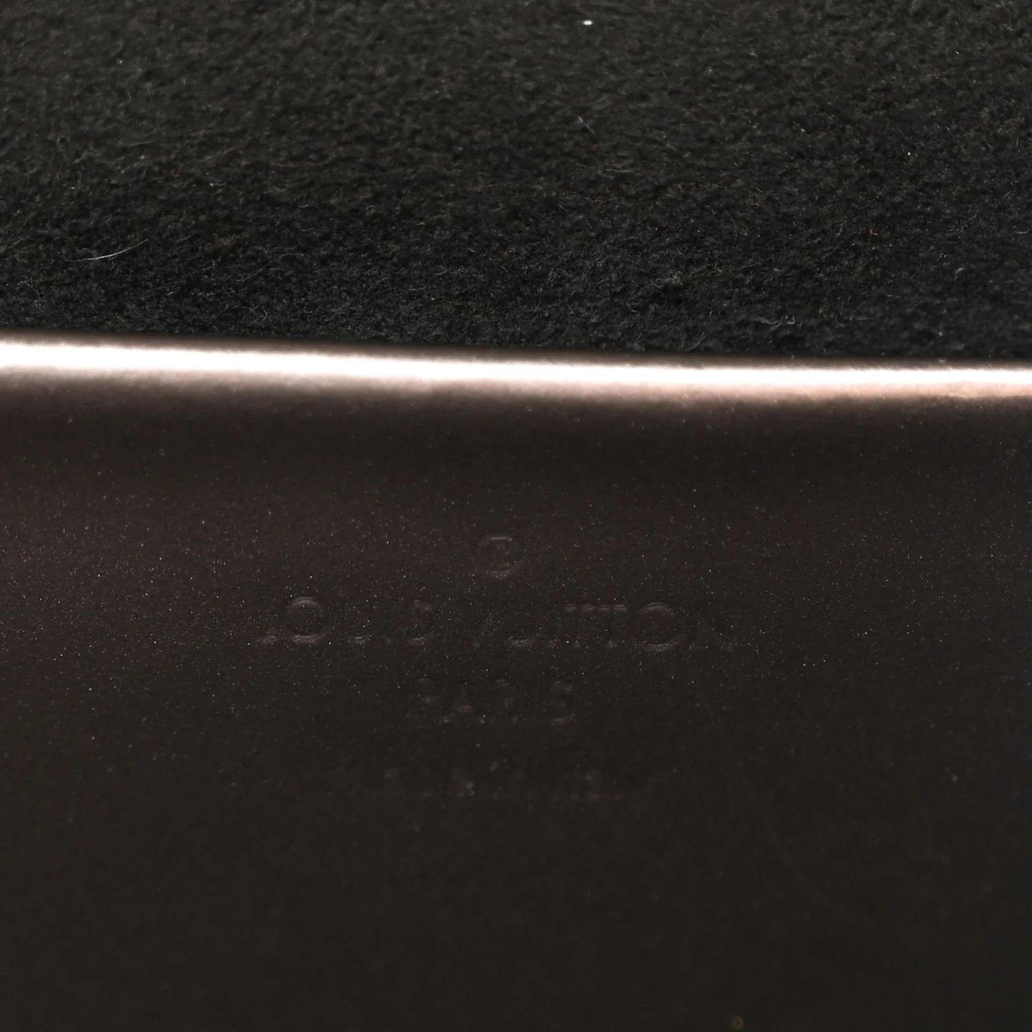 Vernis Monogram Wynwood Metallic Taupe Grey - Image 11