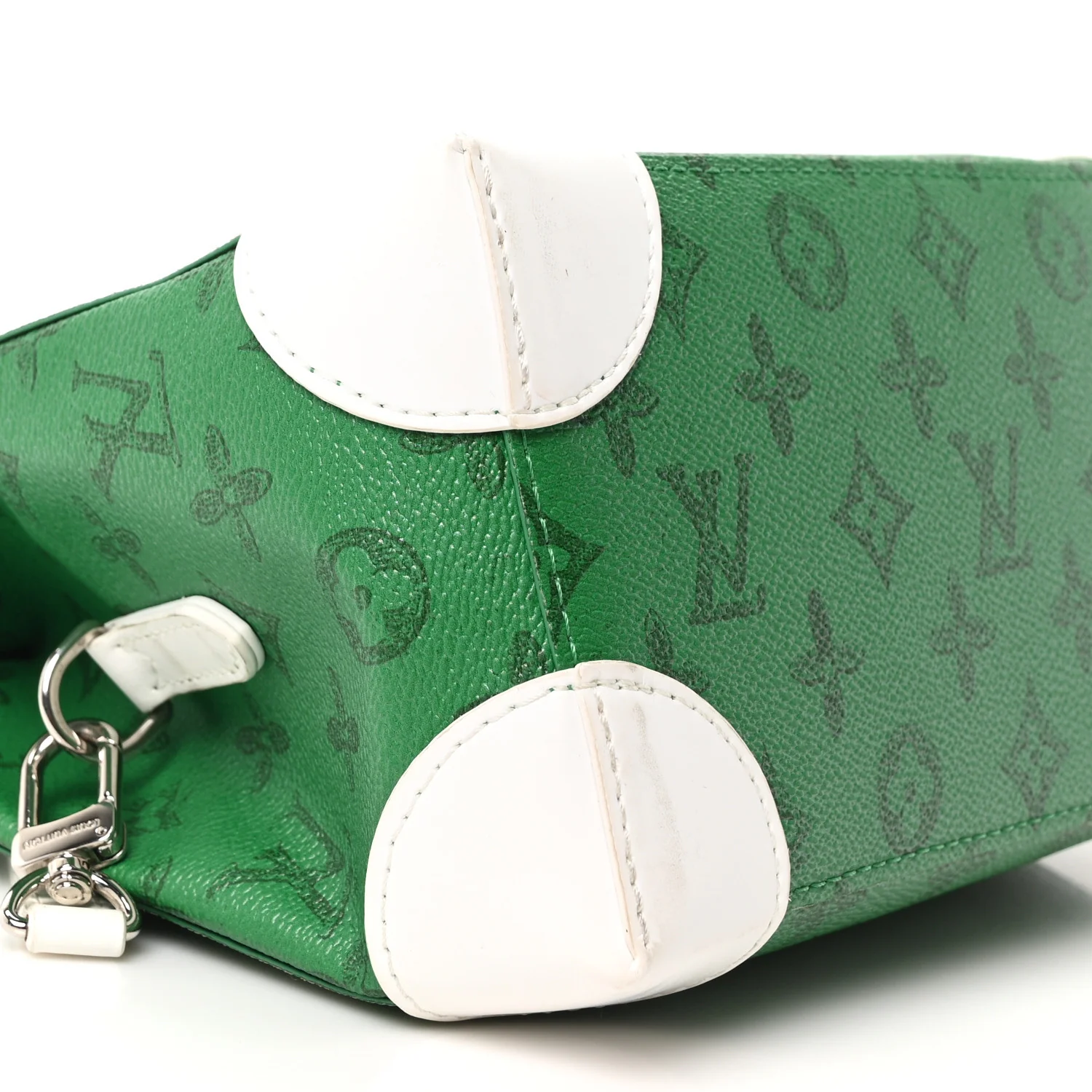 Vintage Monogram Everyday LV Litter Green - Image 8