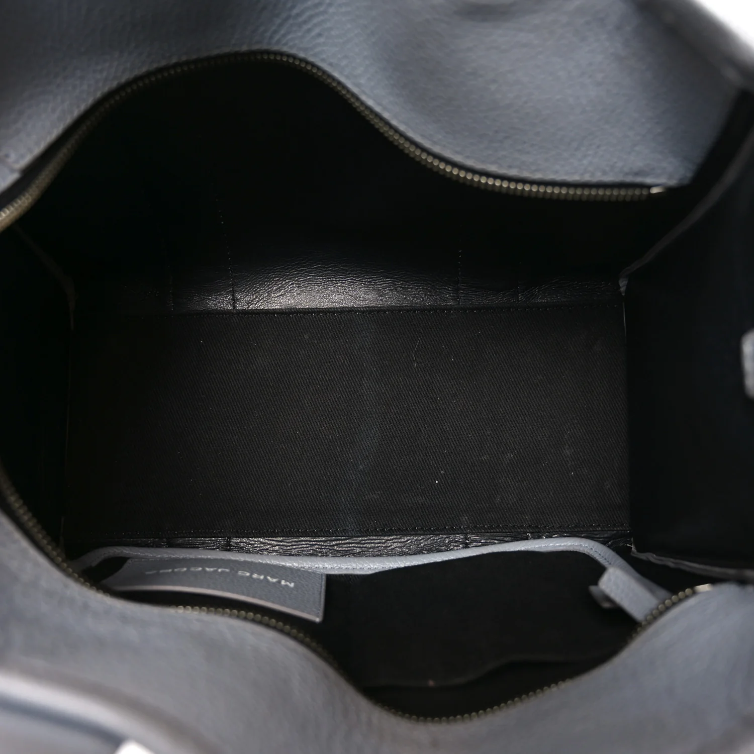Grained Calfskin Medium The Tote Bag Grey - Image 5