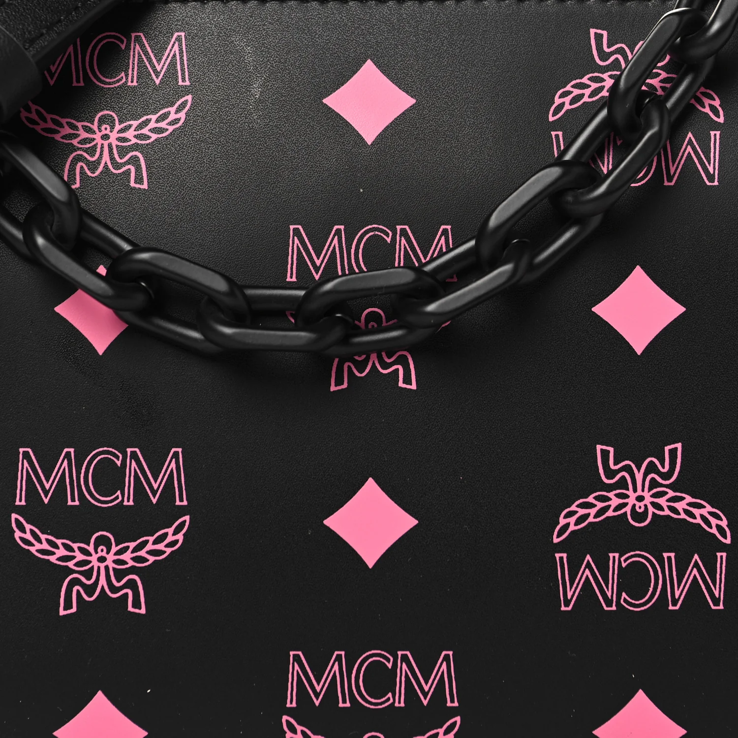Calfskin Color Splash Pouch on Chain Black Pink - Image 7