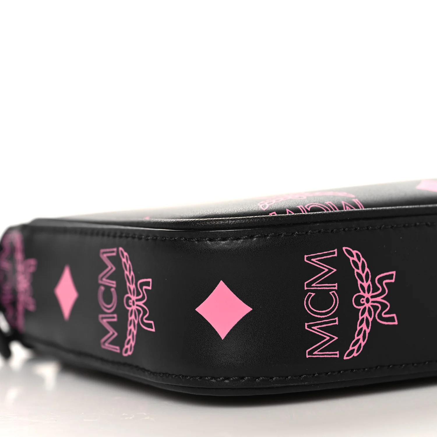 Calfskin Color Splash Pouch on Chain Black Pink - Image 8