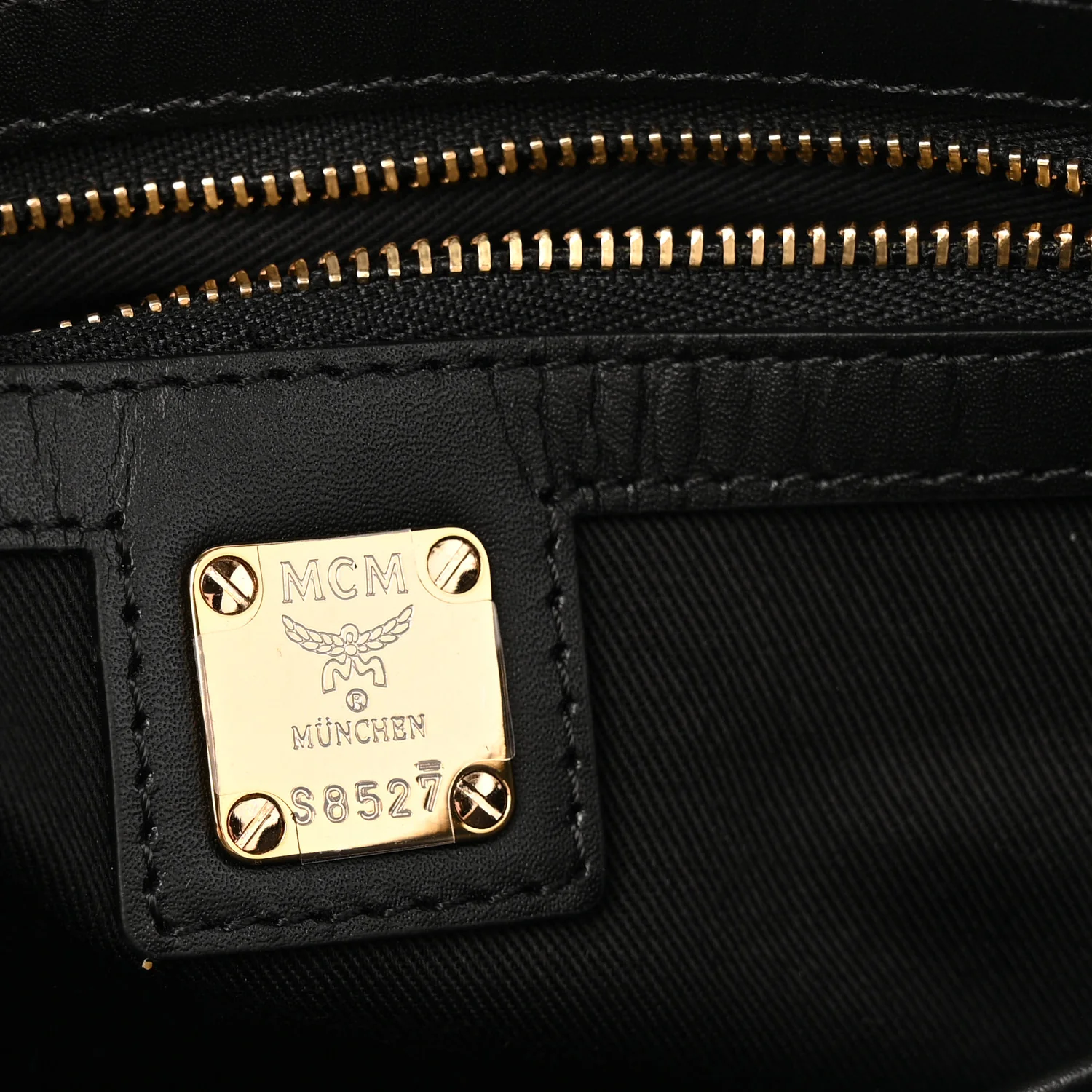 Metallic Visetos Medium Crossbody Pouch Gold - Image 6