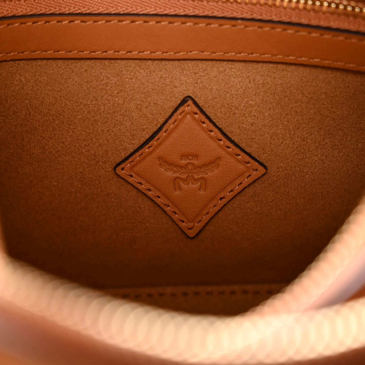 Visetos Aren Hobo Duo Crossbody Bag Cognac - Image 7
