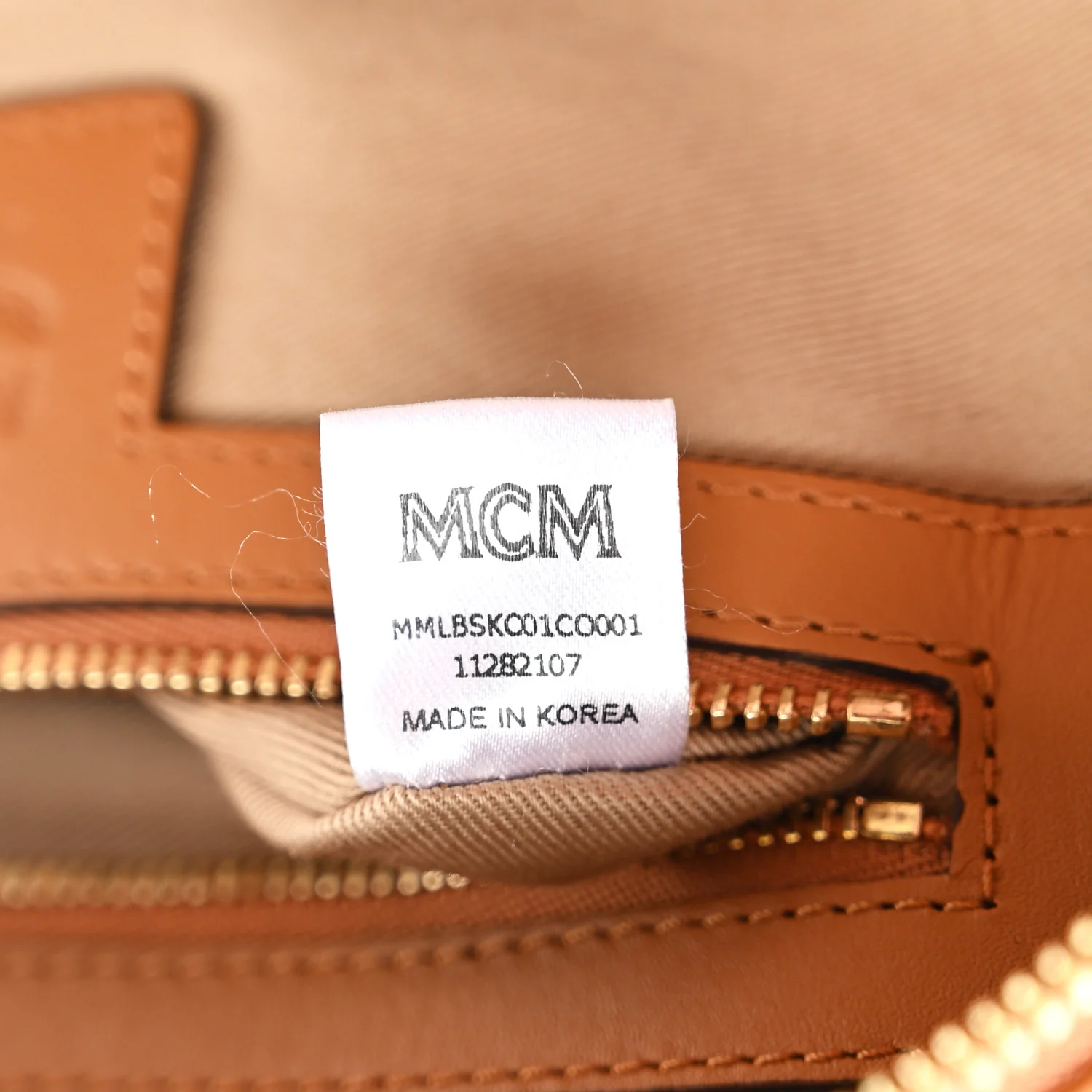 Visetos Klassik Small Sling Bag Cognac - Image 13